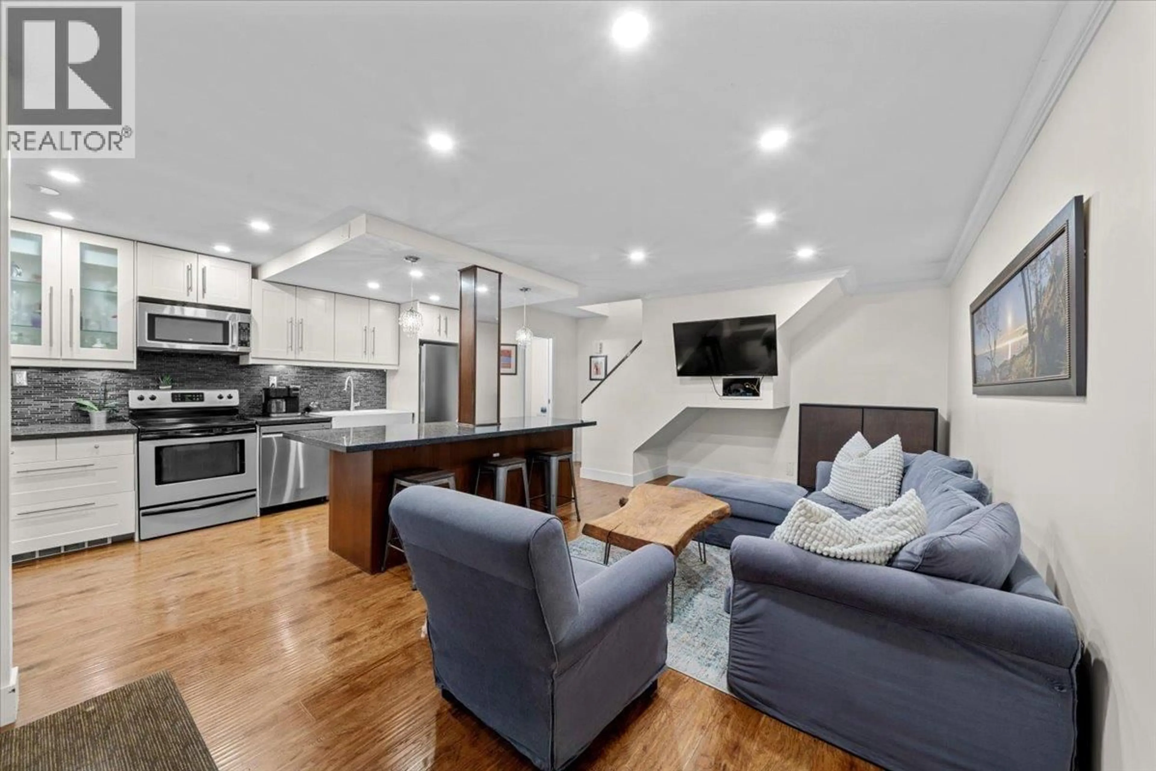Open concept kitchen, unknown for 44 - 1240 FALCON DRIVE, Coquitlam British Columbia V3E2B4