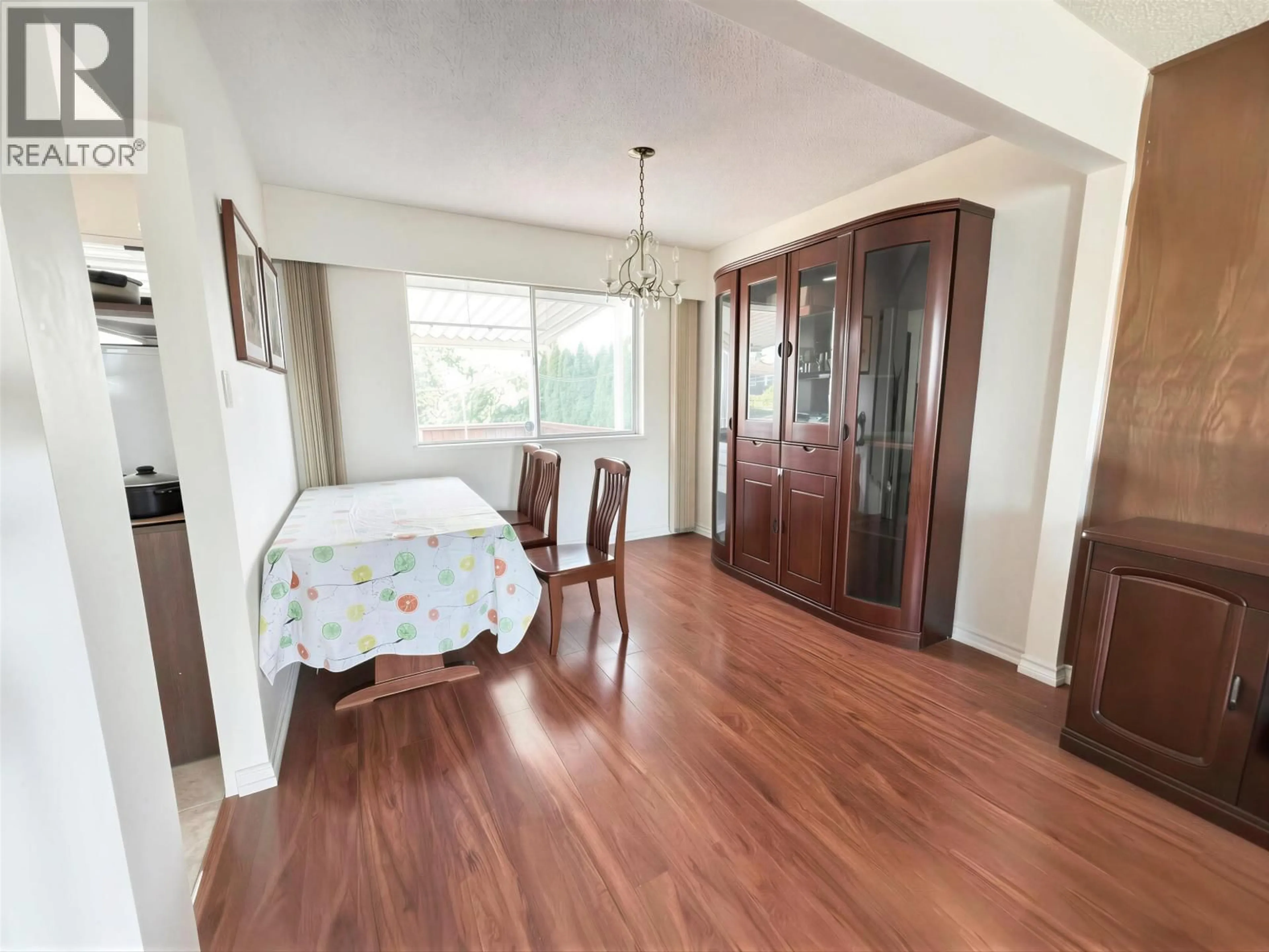 A pic of a room for 10580 DENNIS CRESCENT, Richmond British Columbia V7A3R5