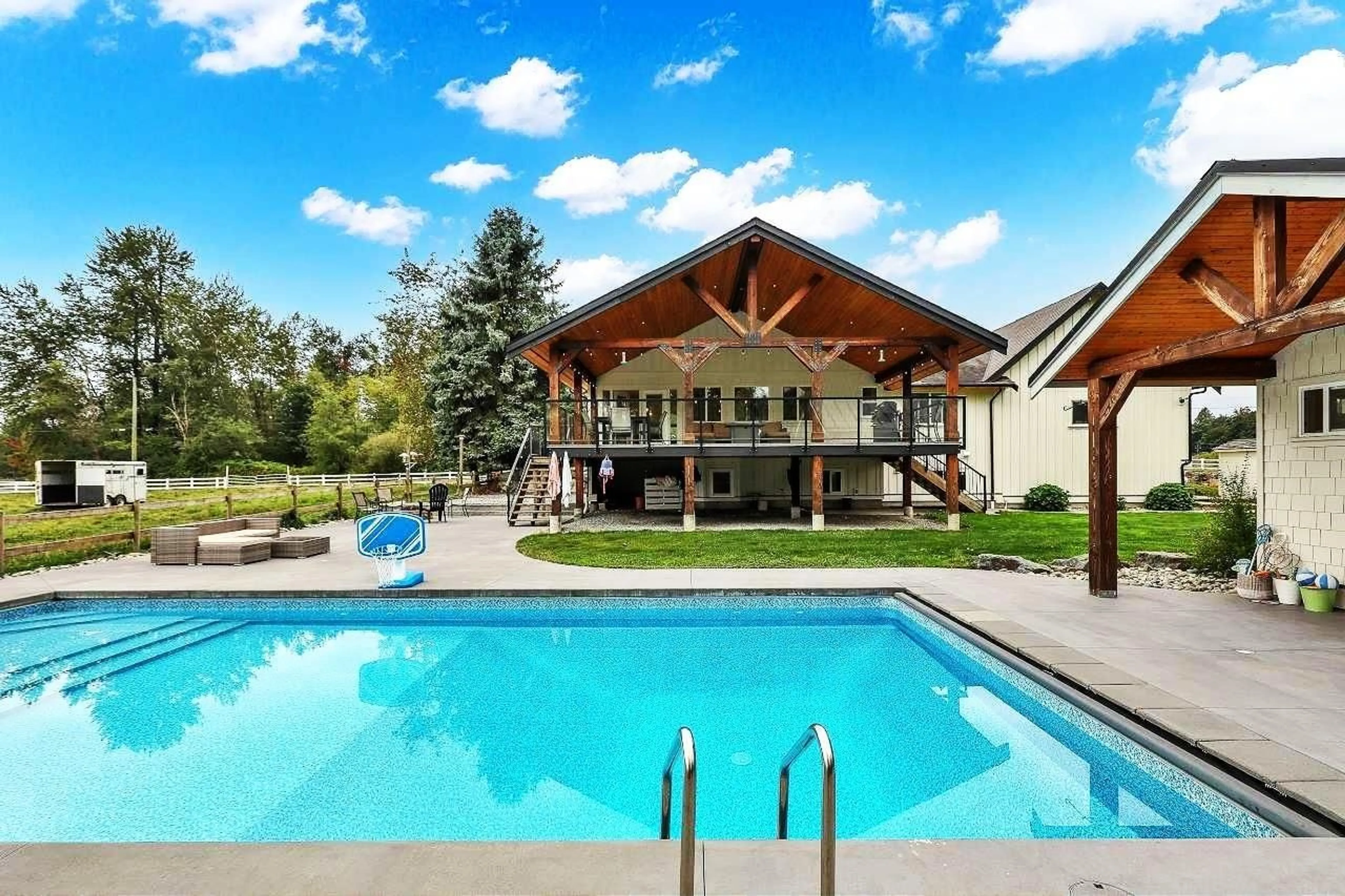 Pool for 6650 258 STREET, Langley British Columbia V4W1V3