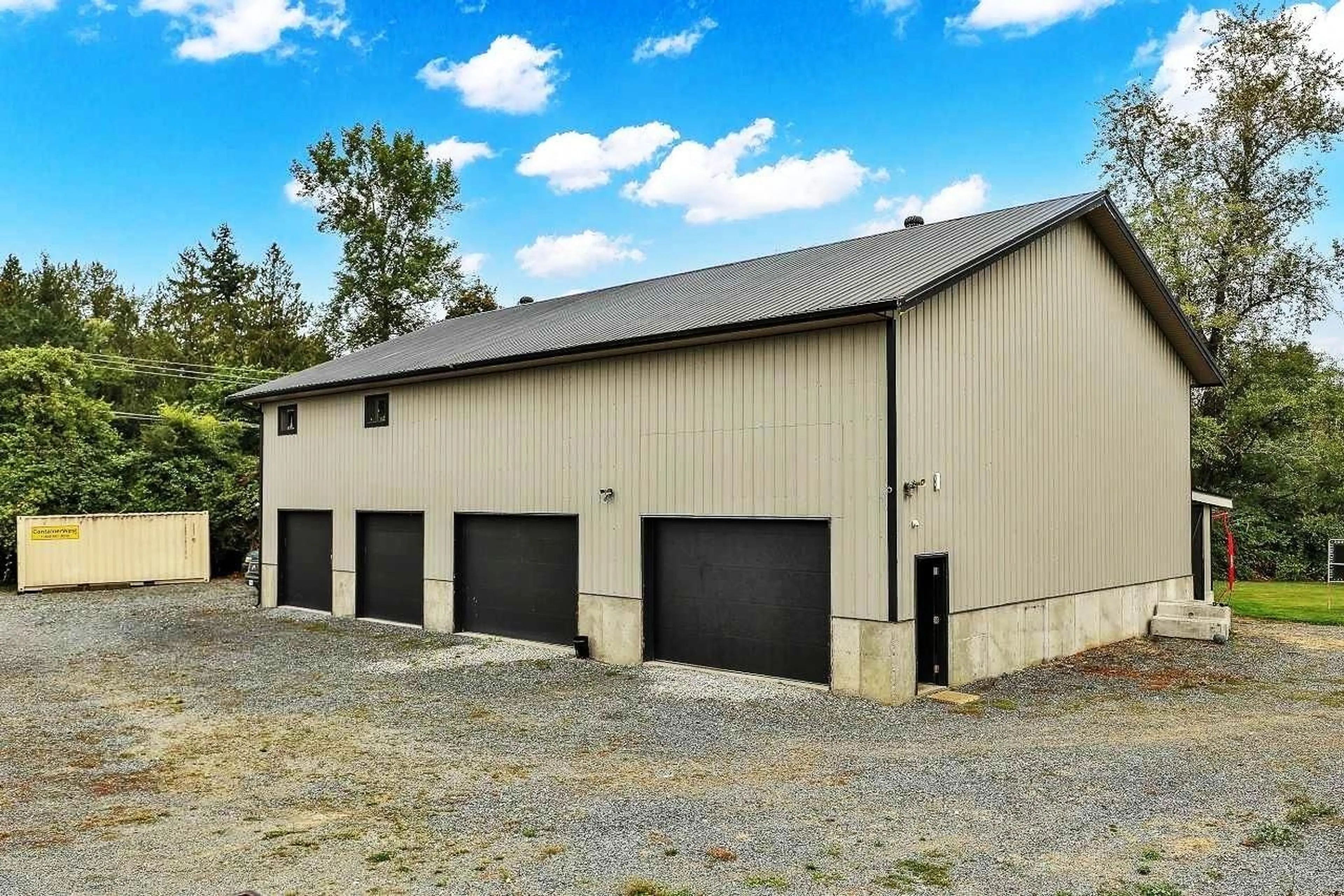 Indoor garage for 6650 258 STREET, Langley British Columbia V4W1V3