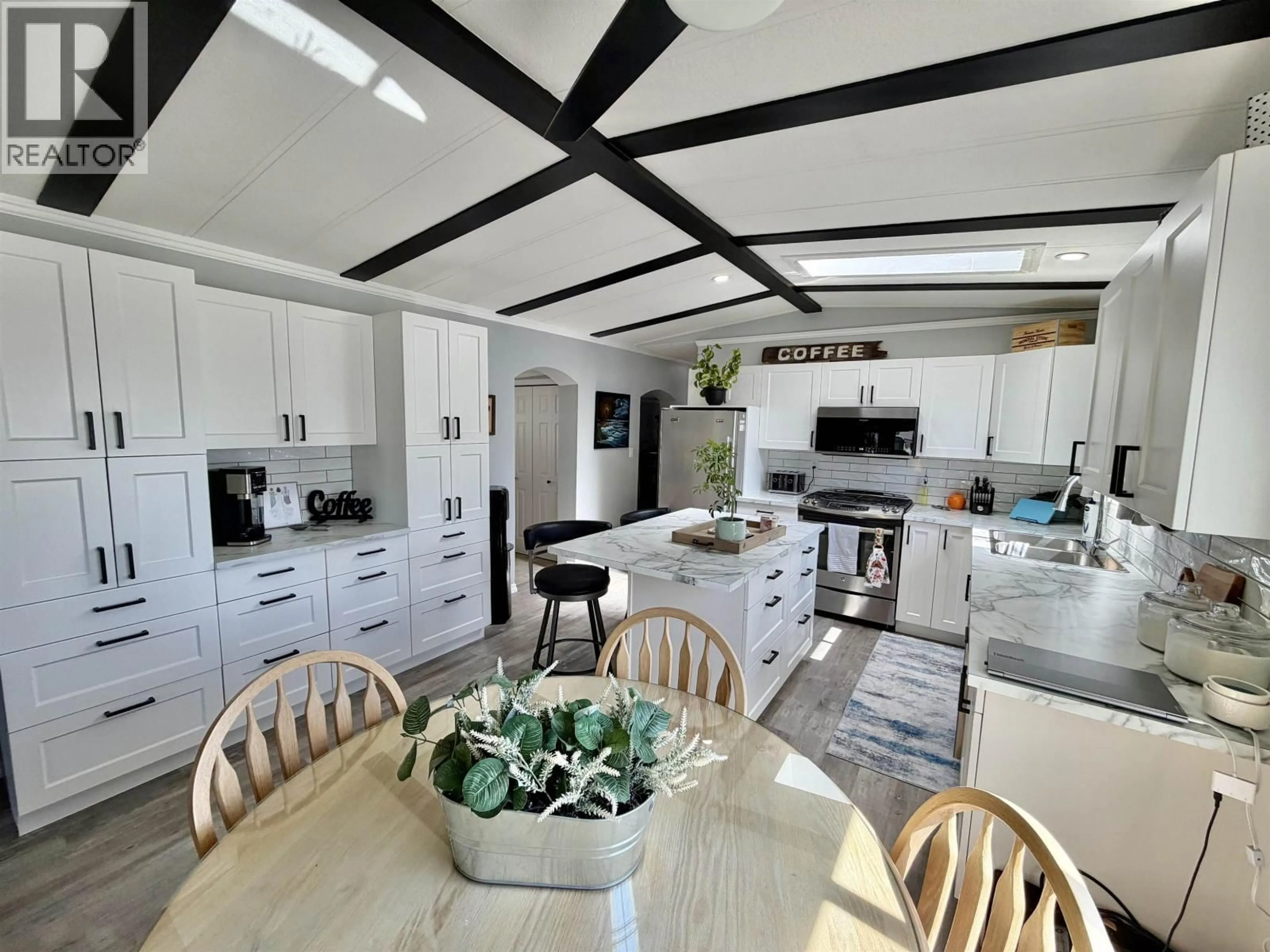 Open concept kitchen, unknown for 12 - 770 ELEVENTH AVENUE, Williams Lake British Columbia V2G2M4