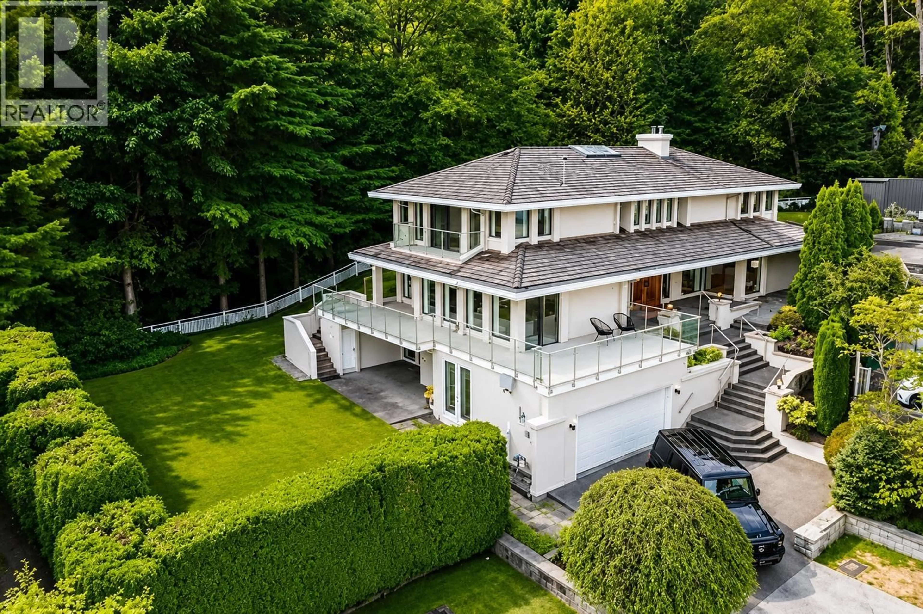 A pic from outside/outdoor area/front of a property/back of a property/a pic from drone, unknown for 1595 TYROL COURT, West Vancouver British Columbia V7S3G5