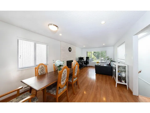6711 BAKER ROAD, Delta 5