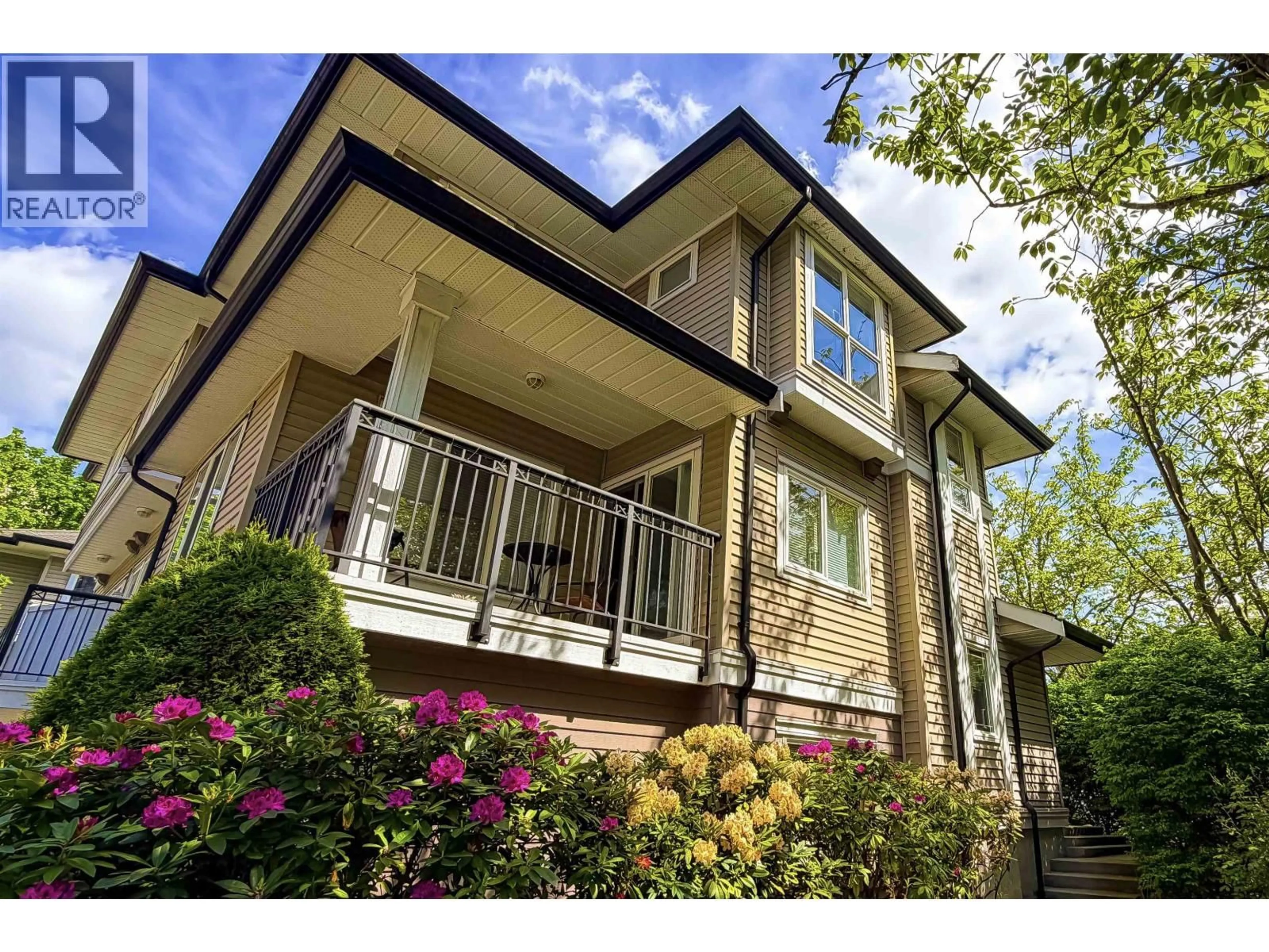 Home with vinyl exterior material, unknown for 1 - 8433 BENNETT ROAD, Richmond British Columbia V6Y4E5