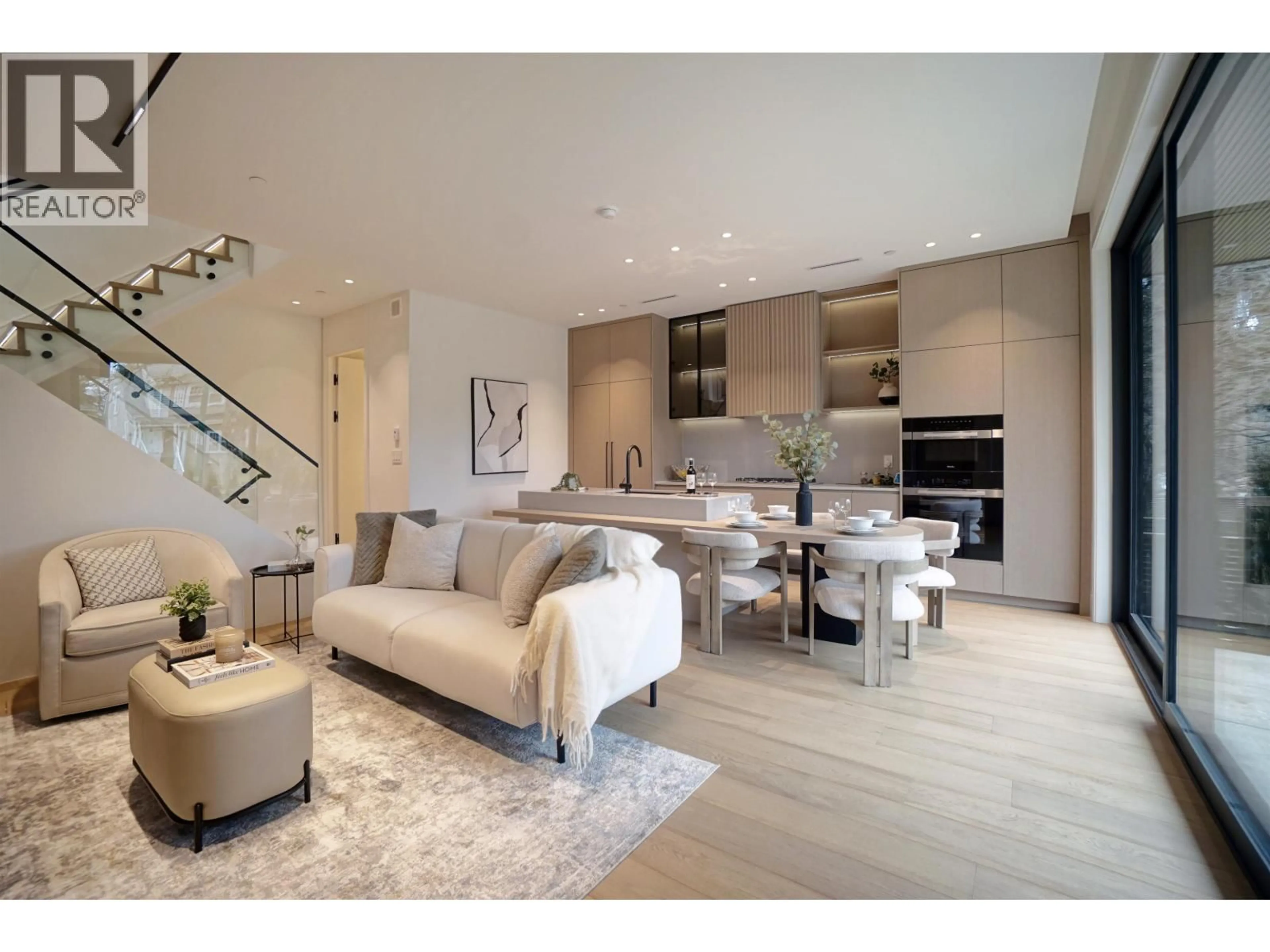 Living room with furniture, unknown for 1 - 4634 15TH AVENUE, Vancouver British Columbia V6R3B6