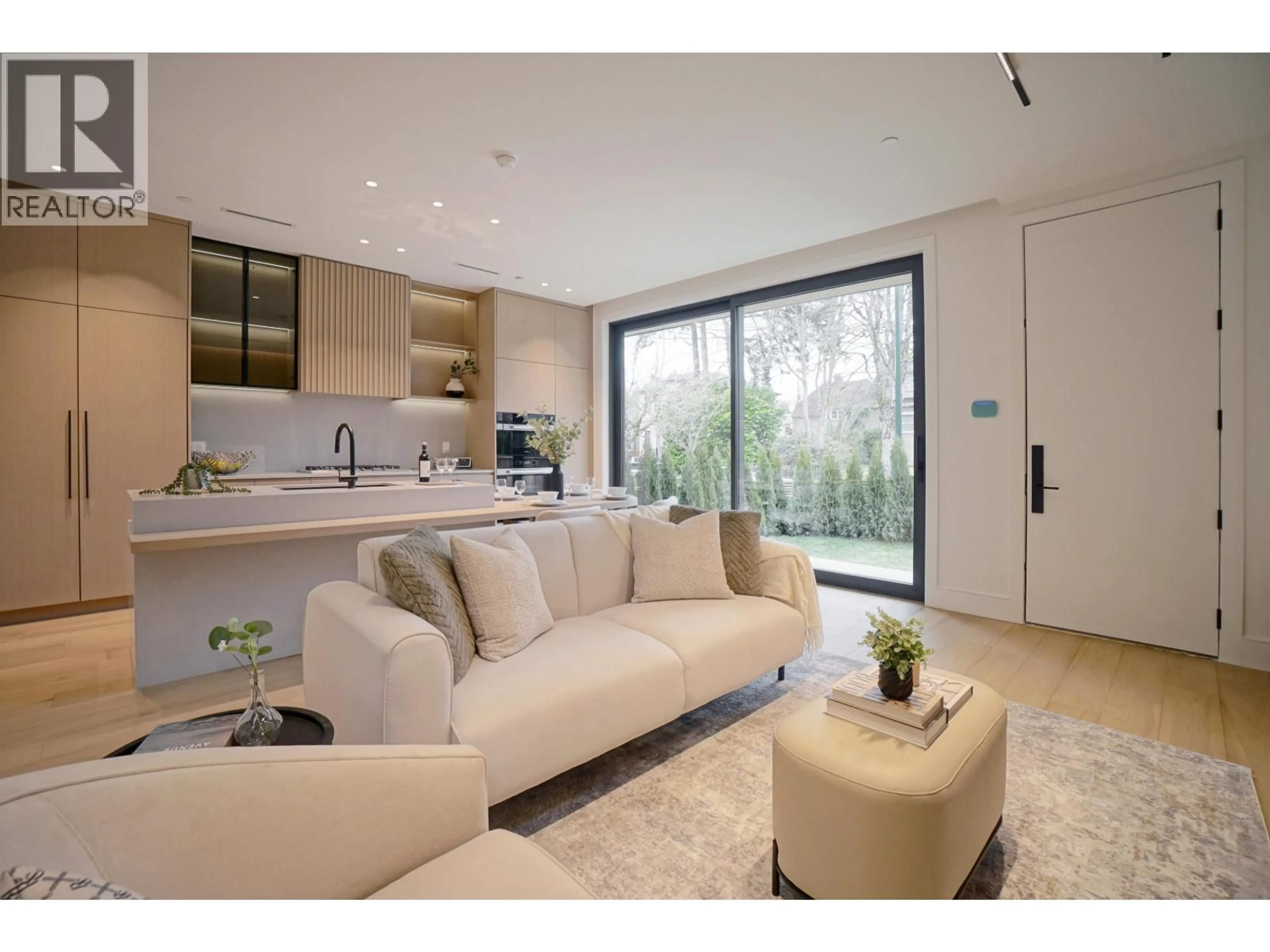 Living room with furniture, unknown for 1 - 4634 15TH AVENUE, Vancouver British Columbia V6R3B6