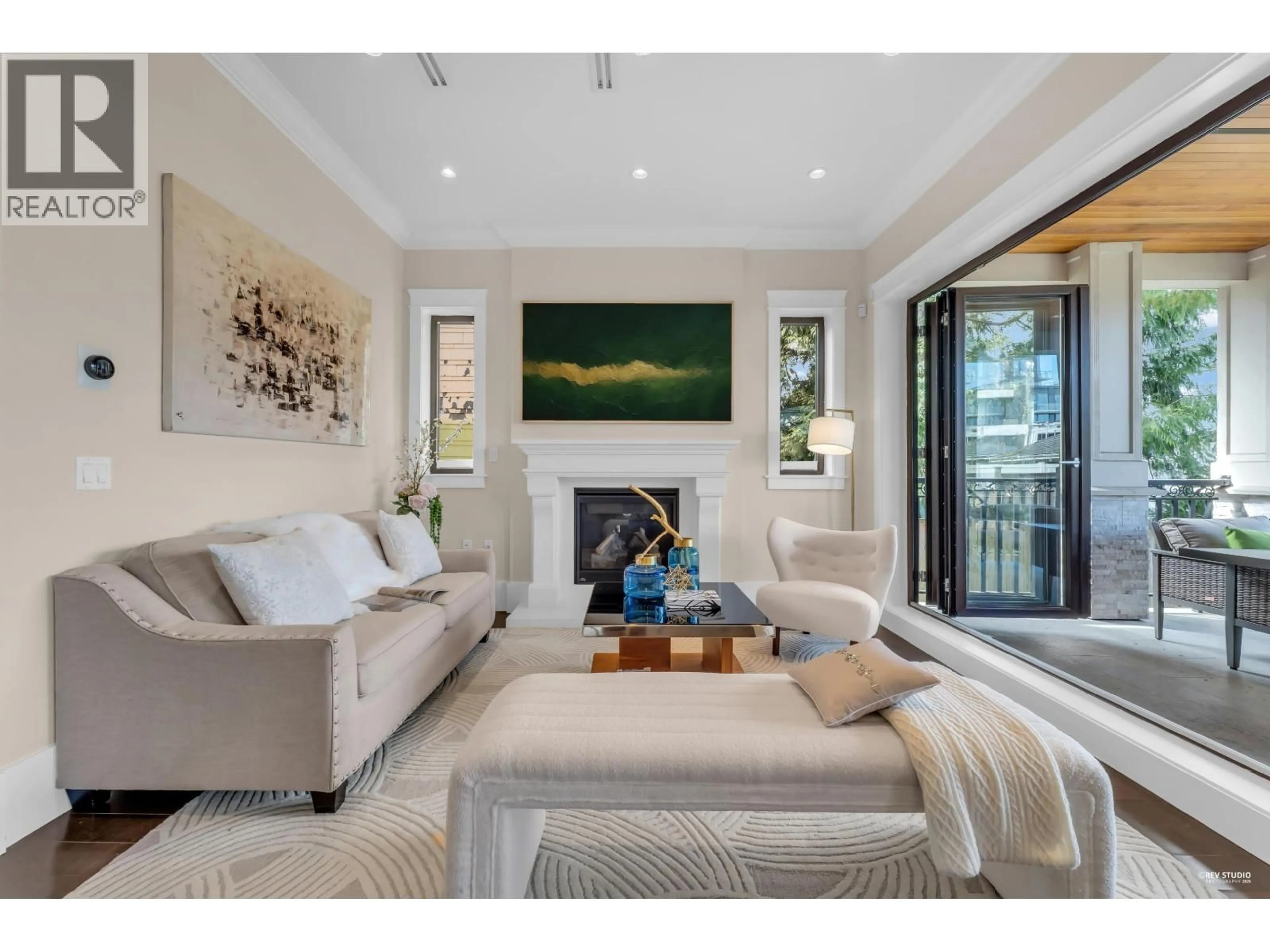 Living room with furniture, unknown for 2149 46TH AVENUE, Vancouver British Columbia V6M2L2