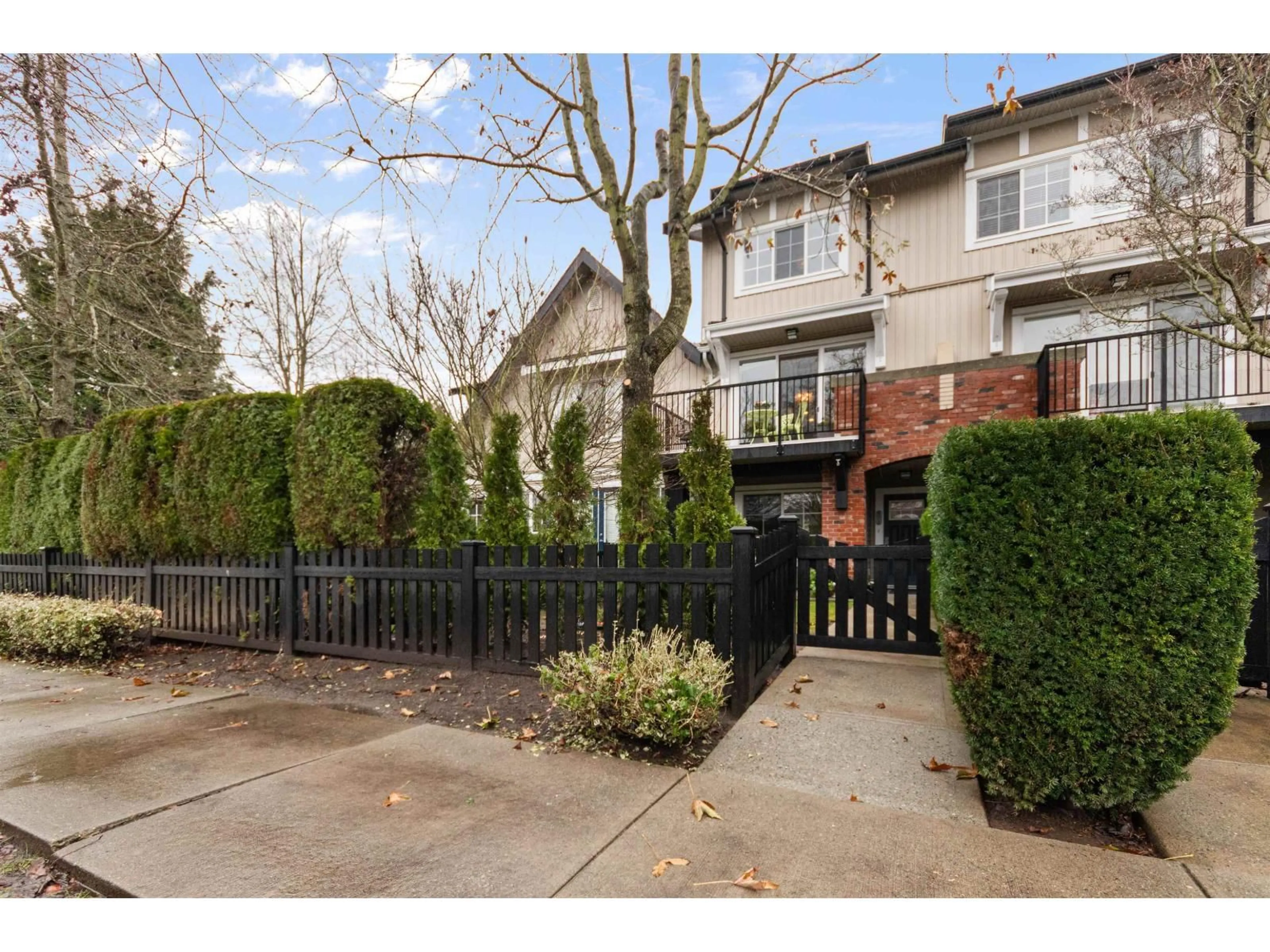 Patio, street for 173 - 2450 161A AVENUE, Surrey British Columbia V3Z8K4