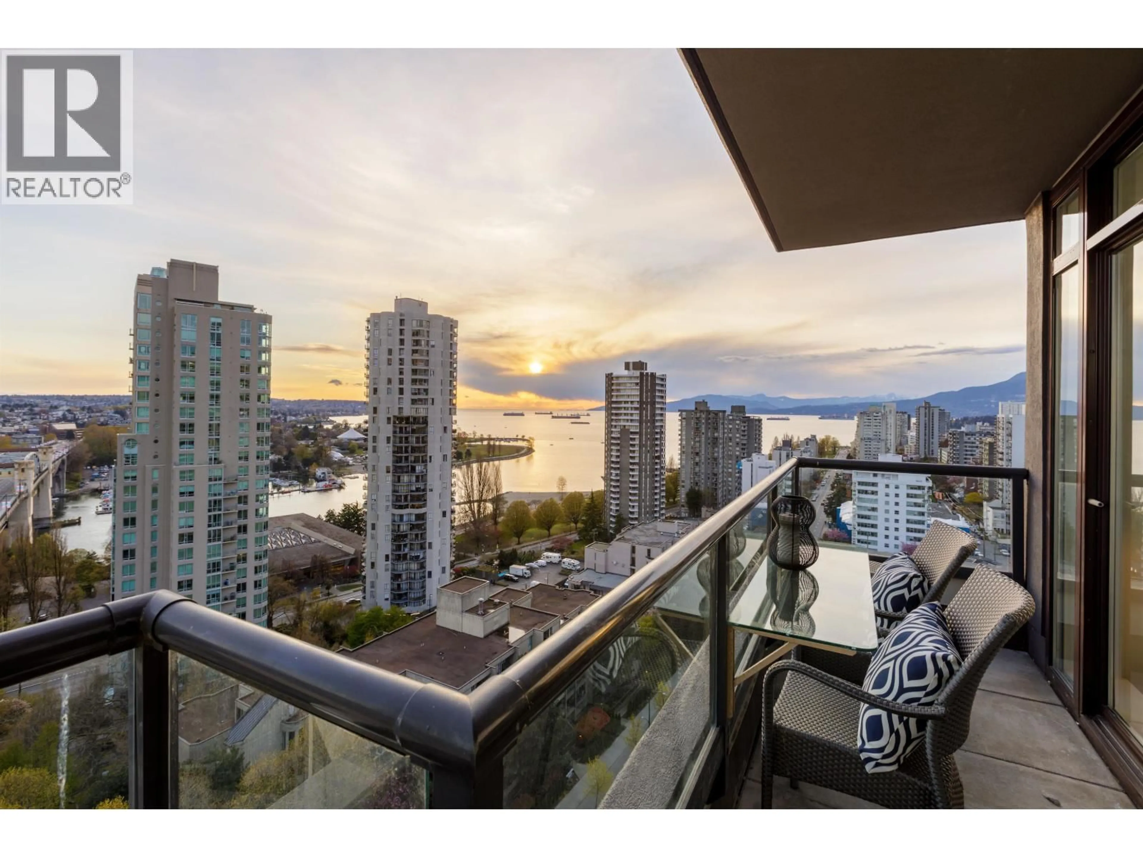 Balcony in the apartment, water/lake/river/ocean view for 1903 - 1003 PACIFIC STREET, Vancouver British Columbia V6E4P2