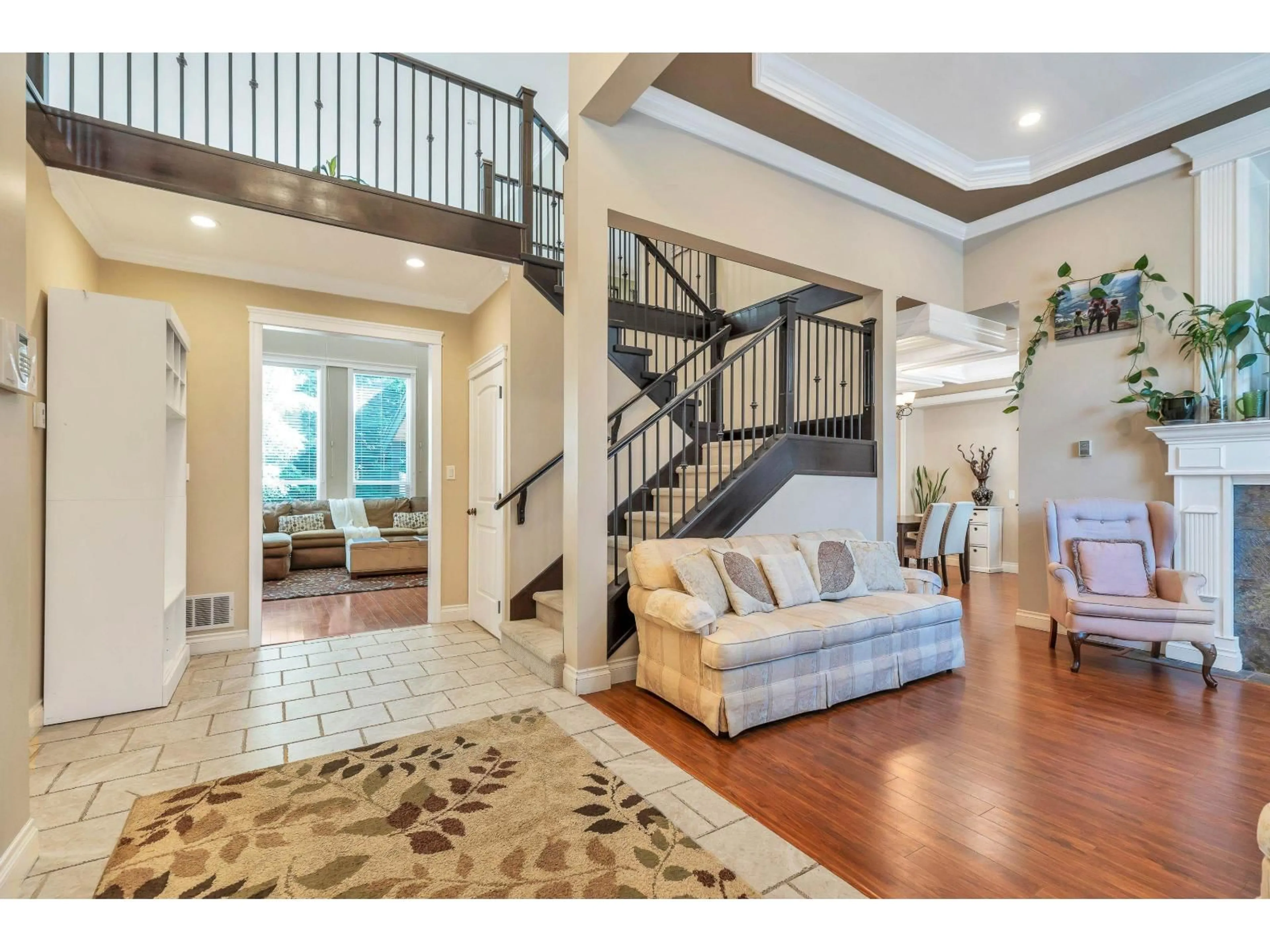 Indoor entryway for 8437 BAILEY PLACE, Mission British Columbia V4S0B3