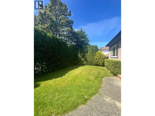 731 KING EDWARD STREET, Vancouver 3
