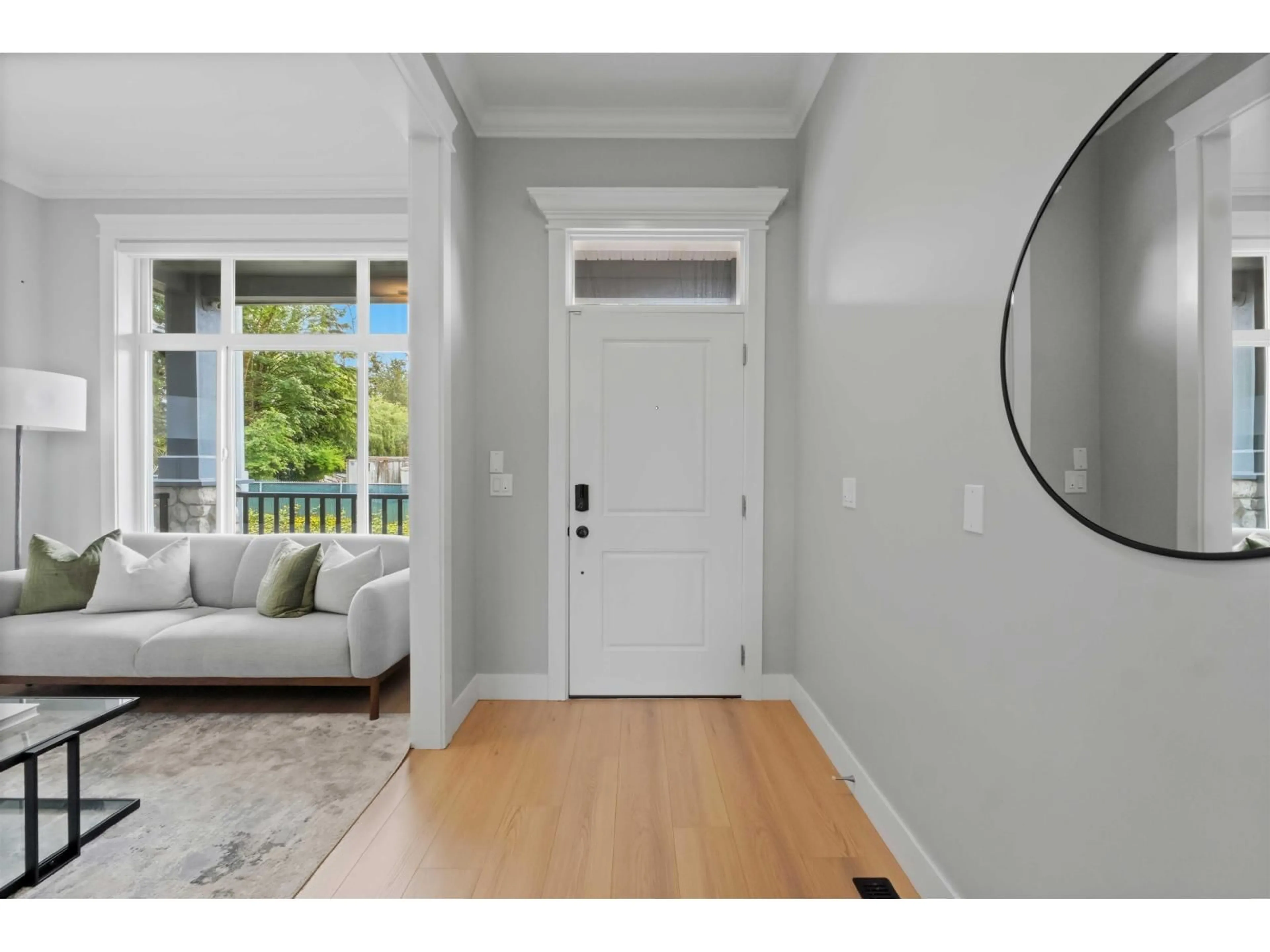 Indoor entryway for 20671 85 AVENUE, Langley British Columbia V2Y0R9