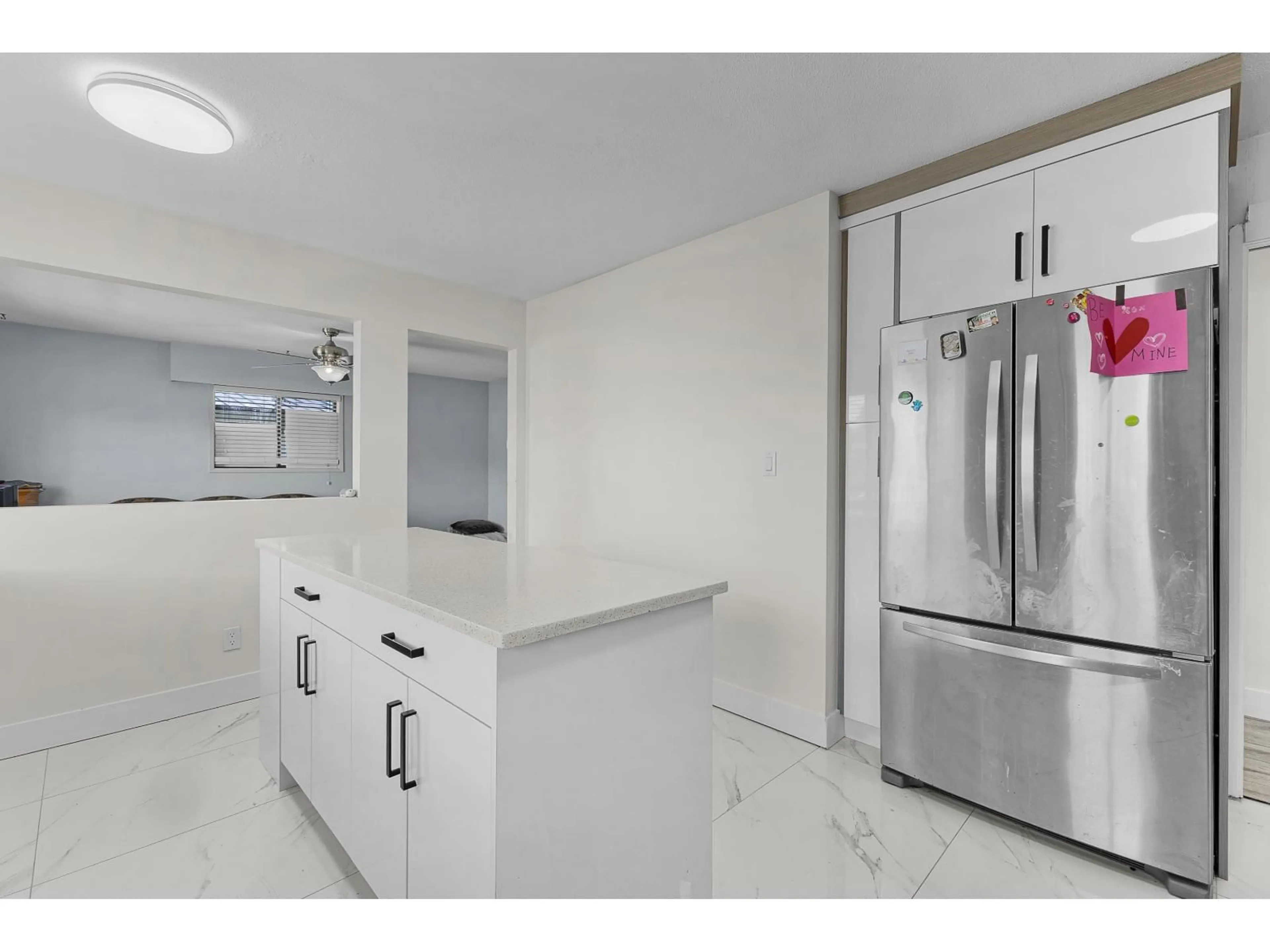 Unknown for 31872 STARLING AVENUE, Mission British Columbia V2V4S6