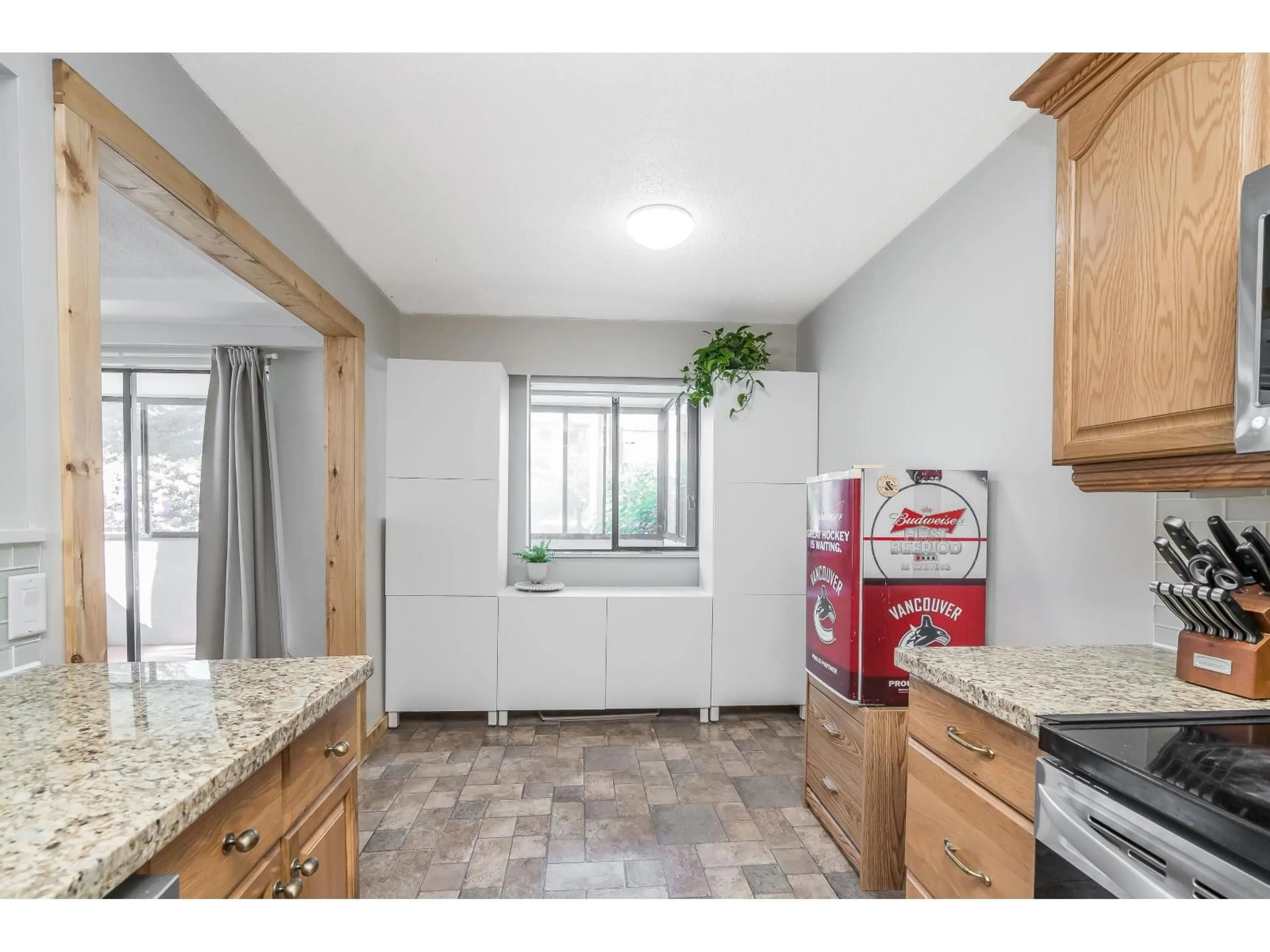 Unknown for 105 - 32175 OLD YALE ROAD, Abbotsford British Columbia V2T2C8