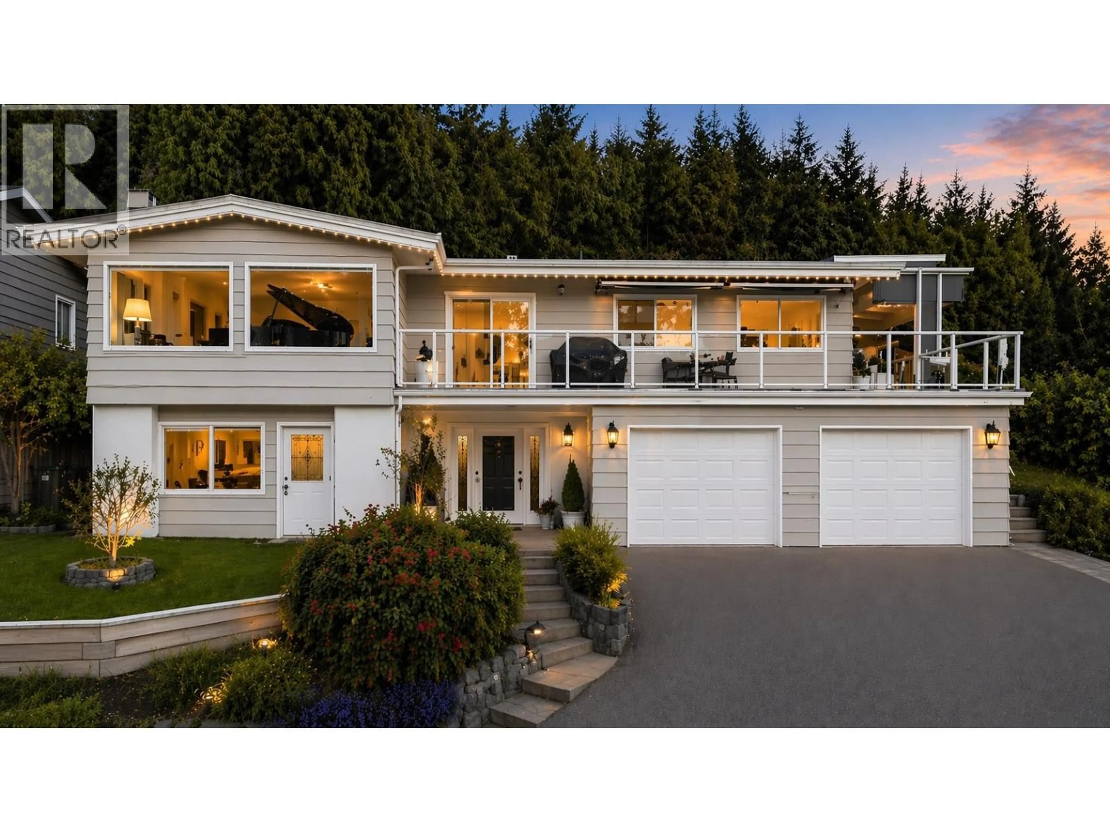 Home with vinyl exterior material, unknown for 668 ALPINE COURT, North Vancouver British Columbia V7R2L8