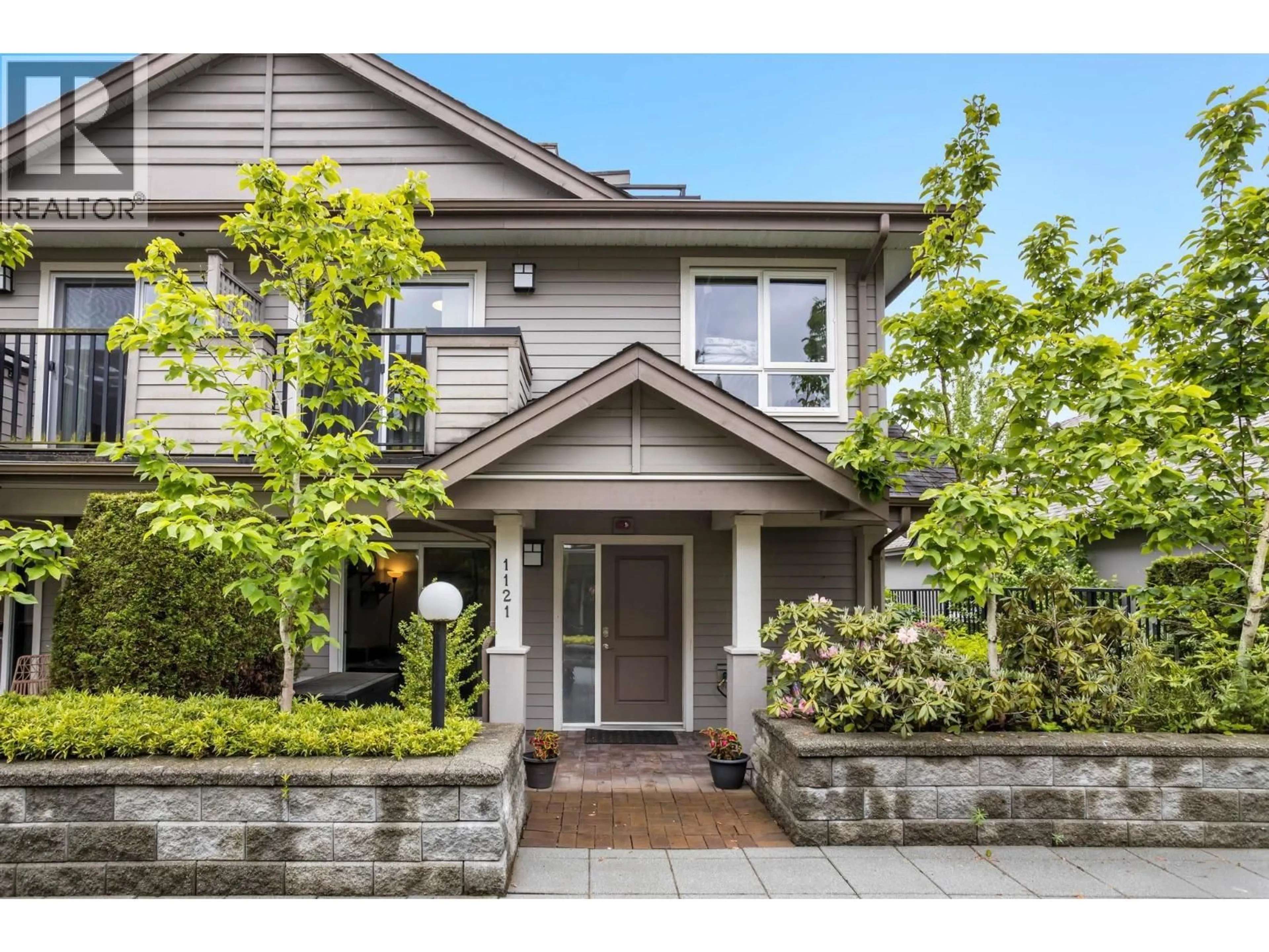 Unknown for 1121 ST. ANDREWS AVENUE, North Vancouver British Columbia V7L0A6