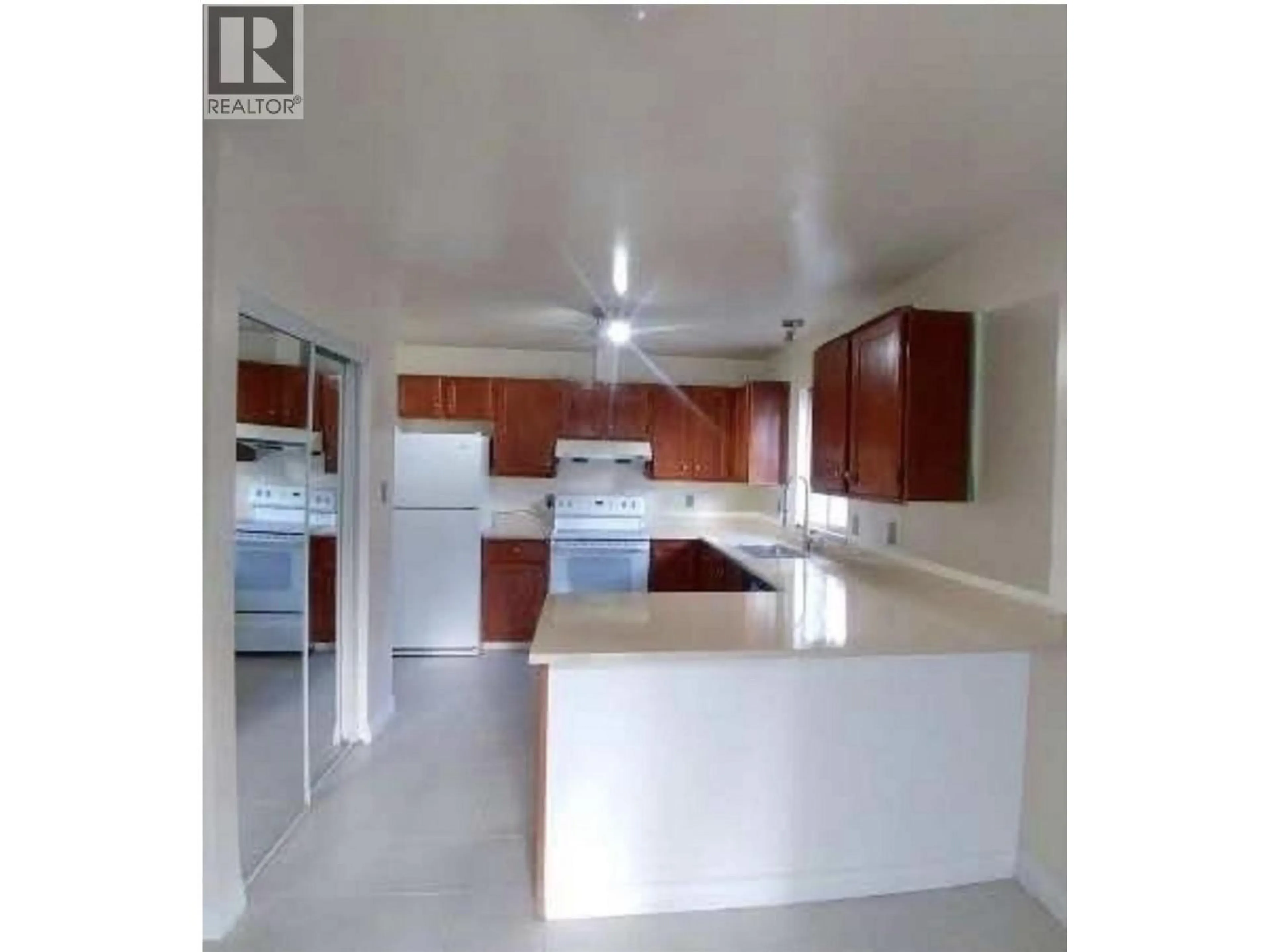 Open concept kitchen, unknown for 5512 DOMINION STREET, Burnaby British Columbia V5G1E2