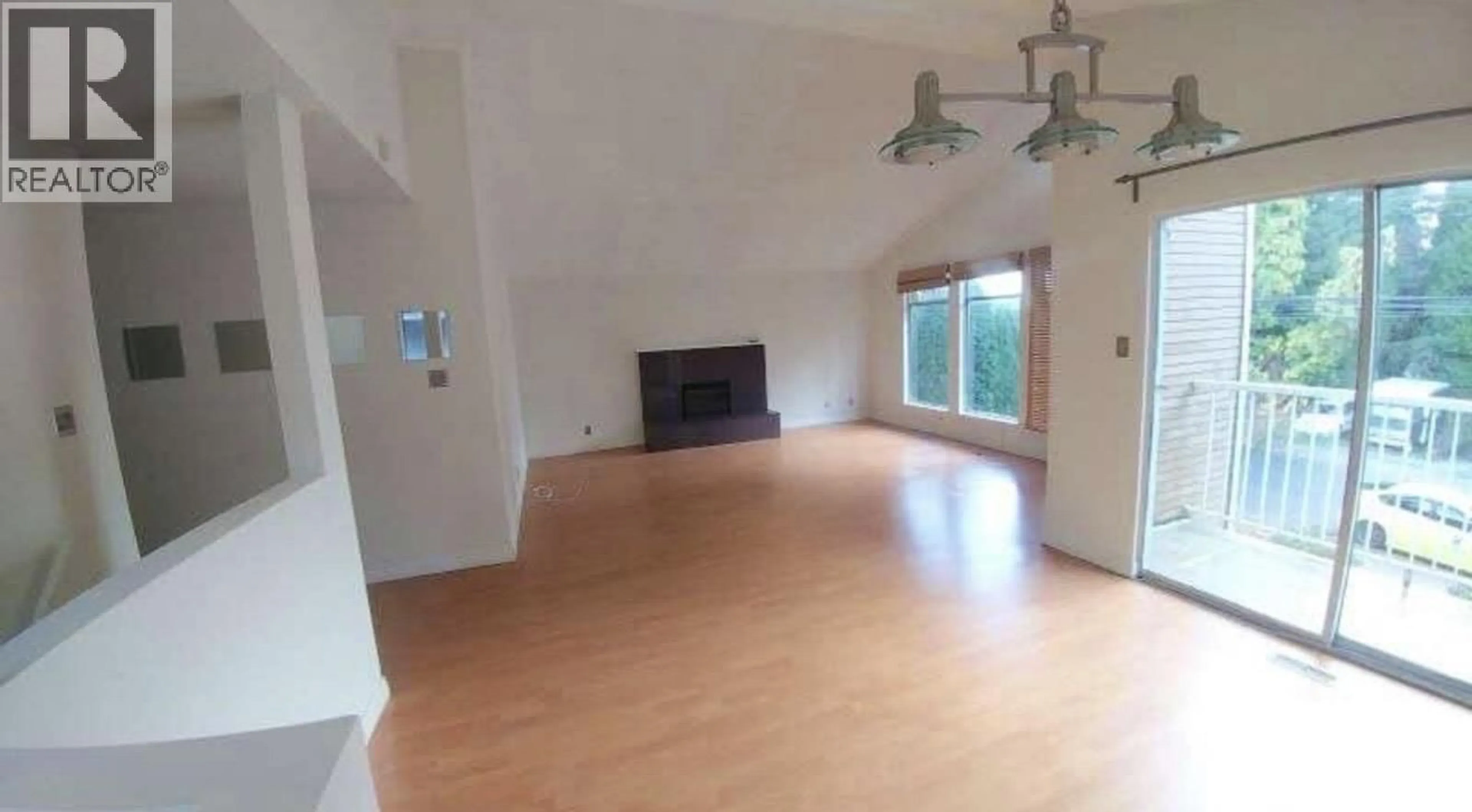 A pic of a room for 5512 DOMINION STREET, Burnaby British Columbia V5G1E2