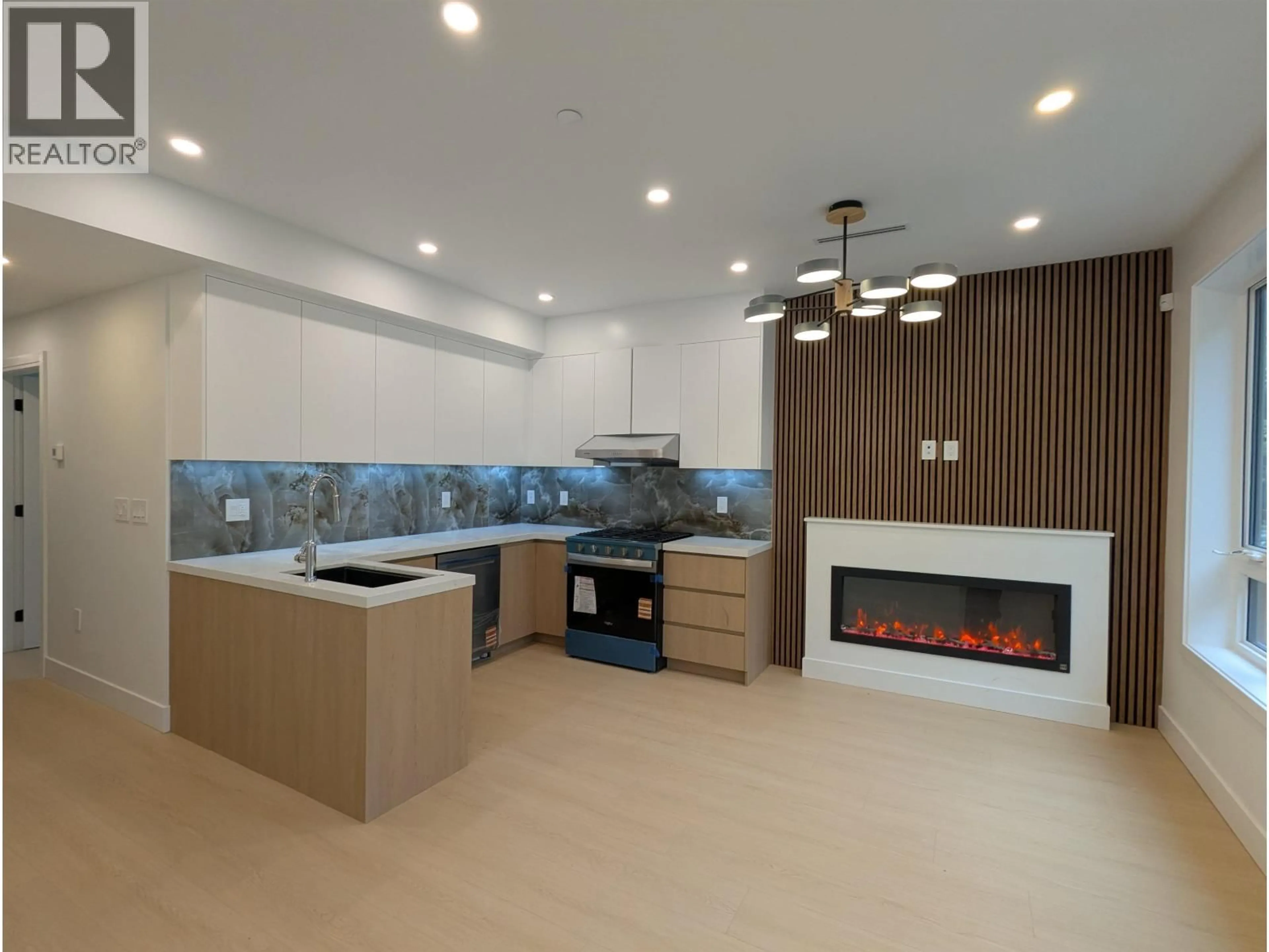 Open concept kitchen, unknown for 1 - 2893 ETON STREET, Vancouver British Columbia V5K1K4