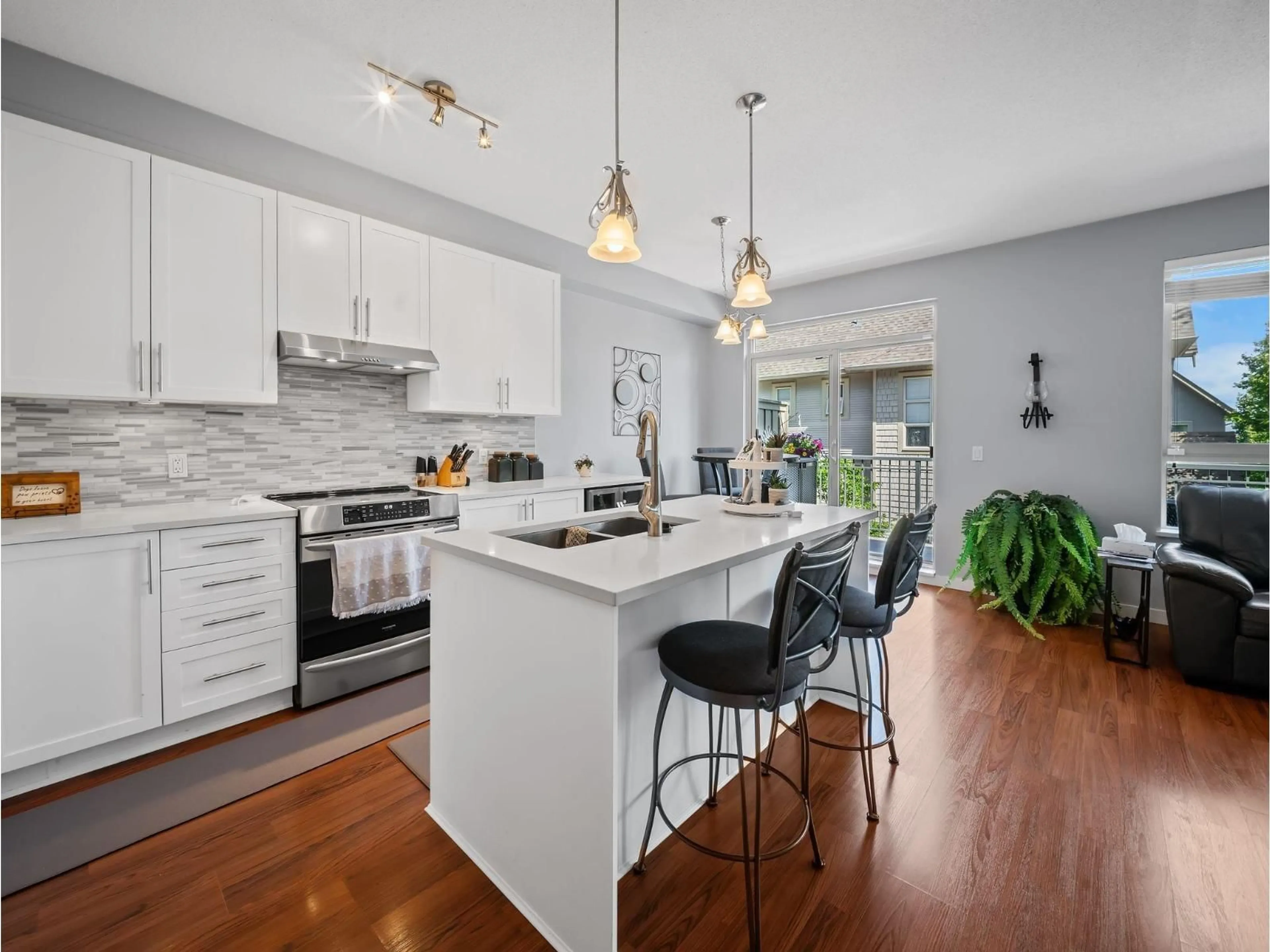 Open concept kitchen, unknown for 71 - 2738 158 STREET, Surrey British Columbia V3Z3K3