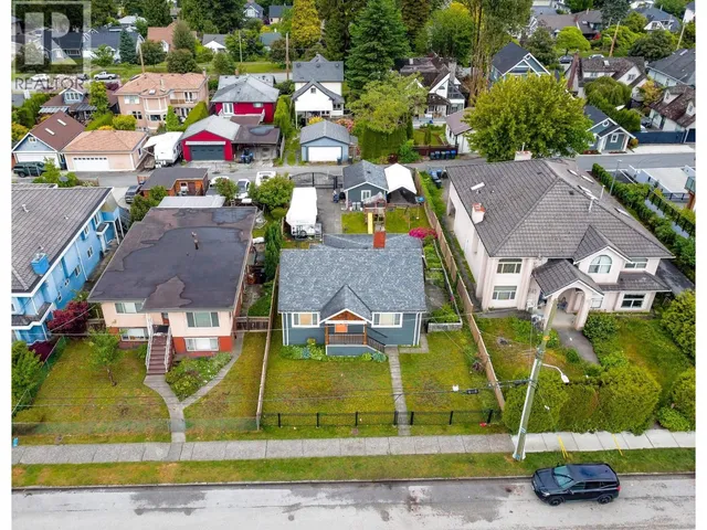 907 SIXTH STREET, New Westminster 3