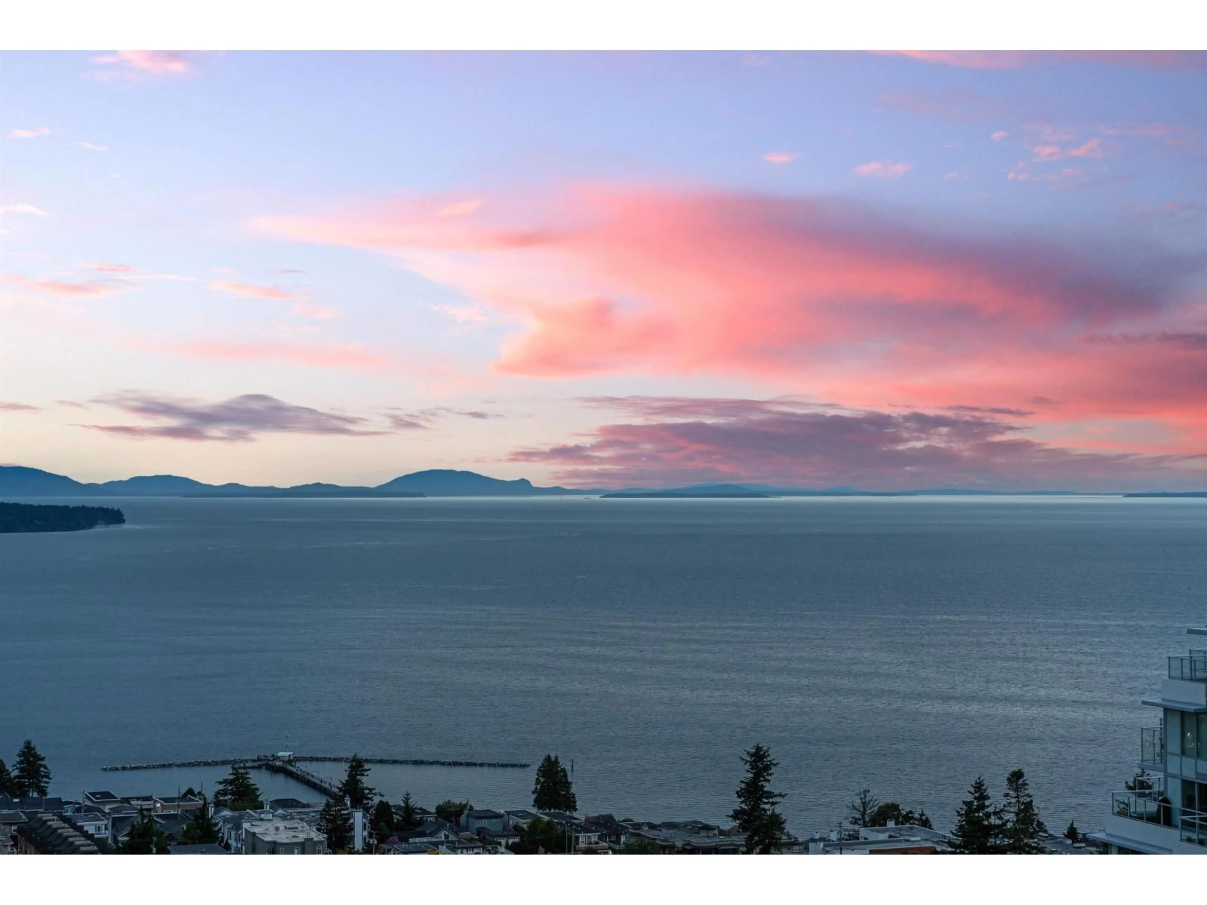Blurry image for PH2 - 1473 JOHNSTON ROAD, White Rock British Columbia V4B0A2