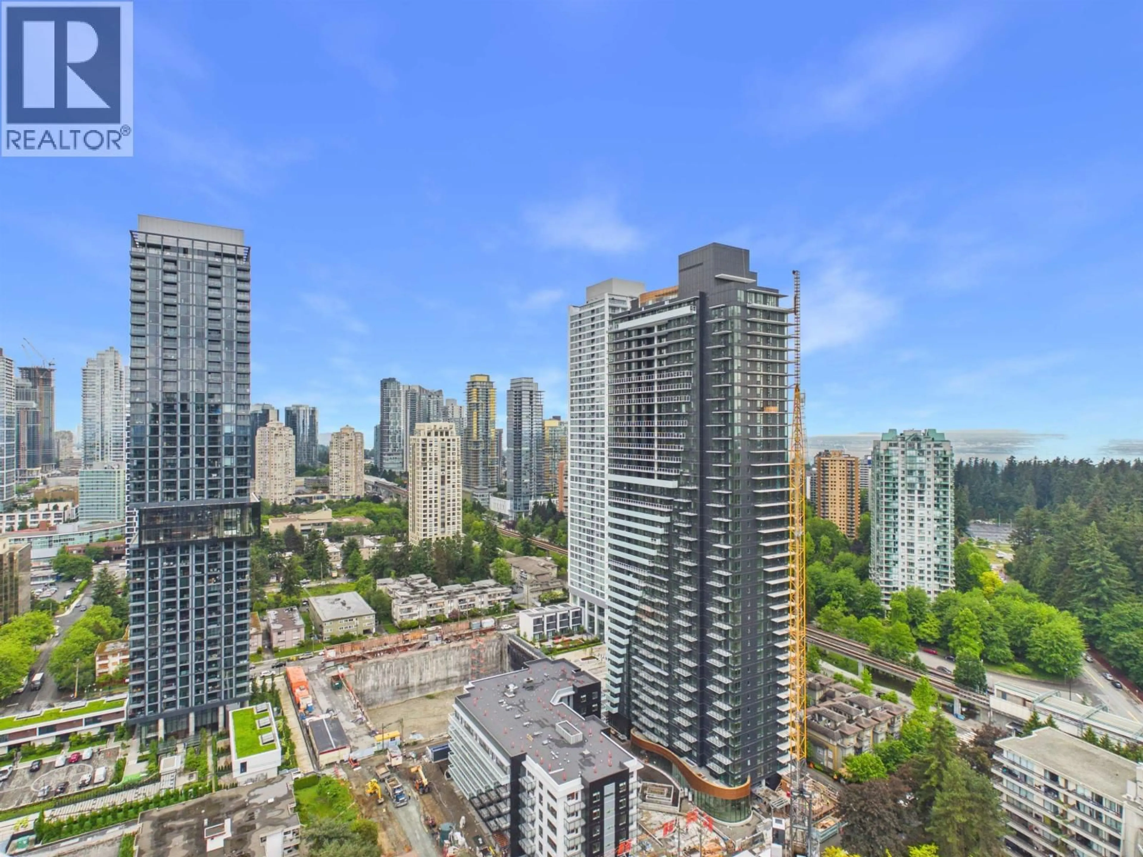 A pic from outside/outdoor area/front of a property/back of a property/a pic from drone, city buildings view from balcony for 3603 - 5883 BARKER AVENUE, Burnaby British Columbia V5H0G4
