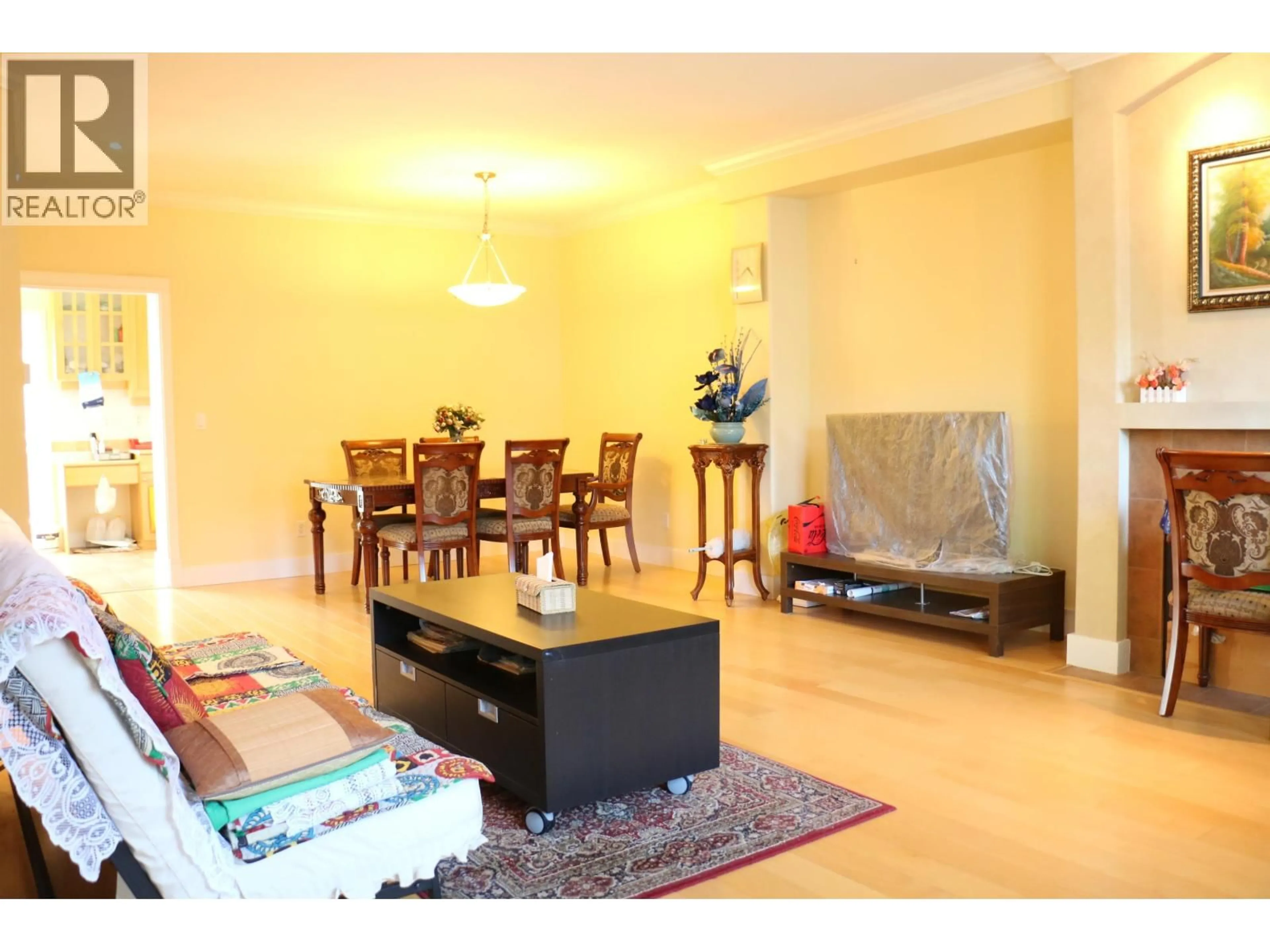 Living room with furniture, unknown for 3 - 7833 ST. ALBANS ROAD, Richmond British Columbia V6Y2K8