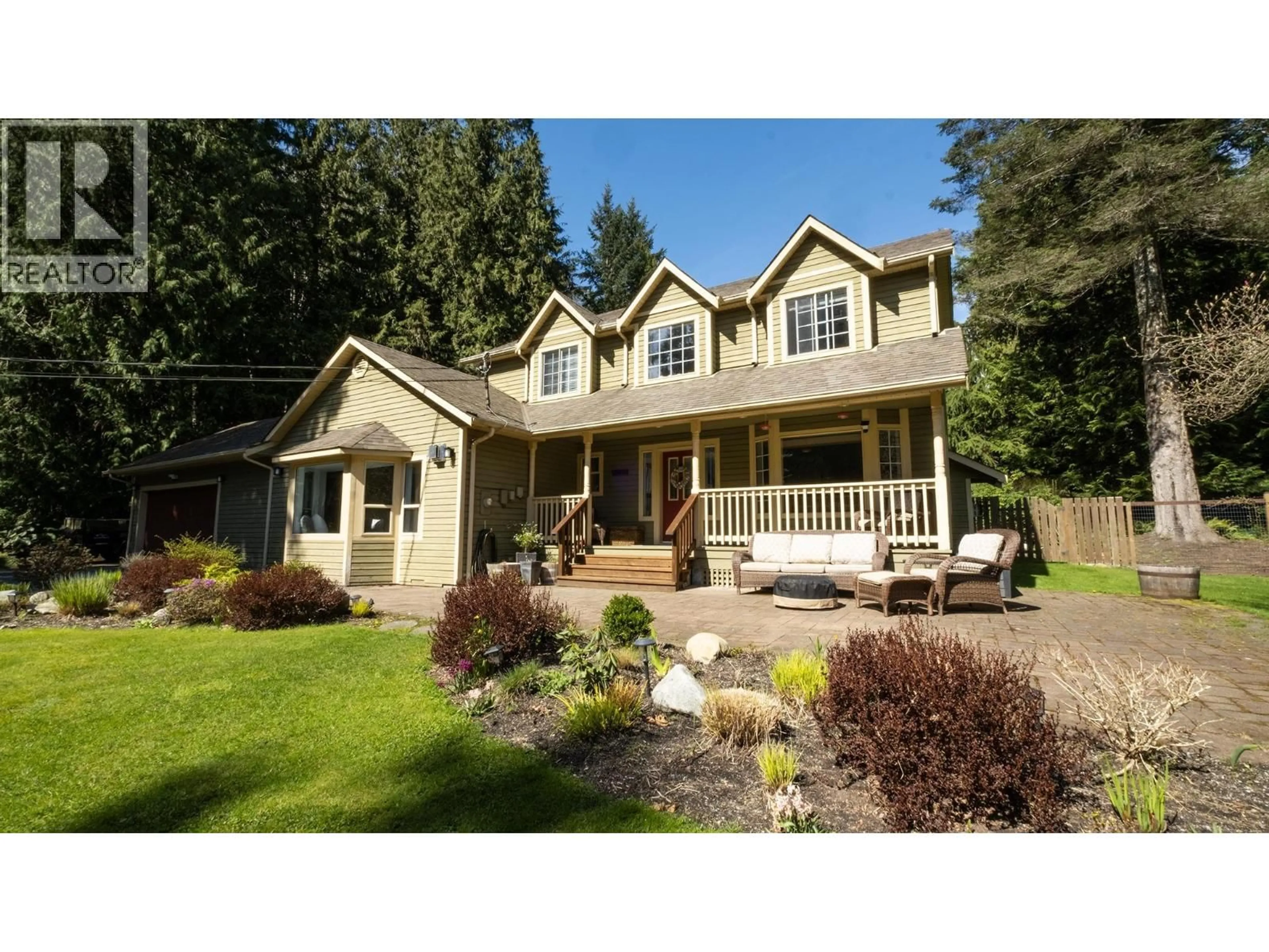 Home with vinyl exterior material, street for 1148 GOWER POINT ROAD, Gibsons British Columbia V0N1V3