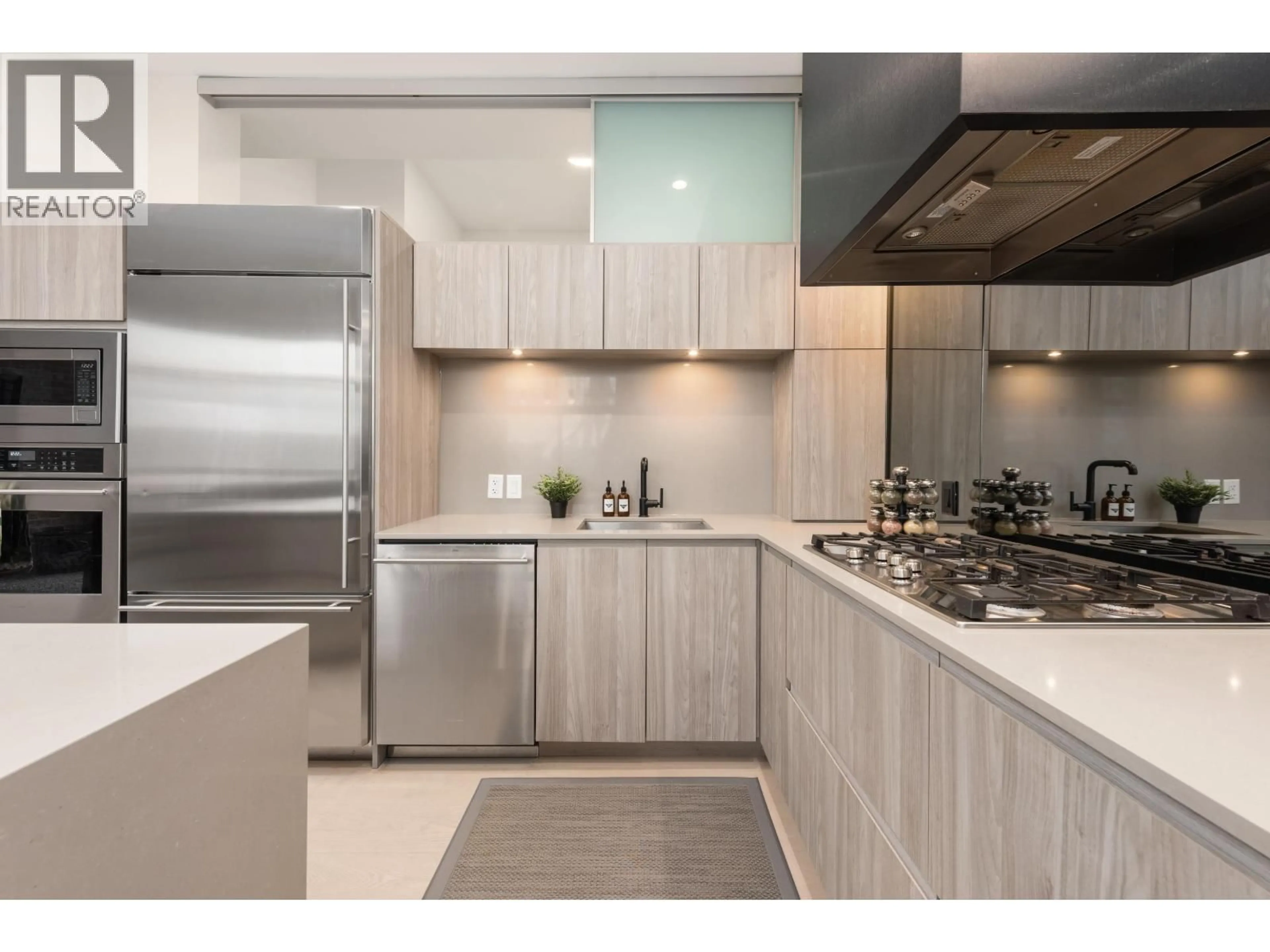Contemporary kitchen, unknown for 303 - 300 SALTER STREET, New Westminster British Columbia V3M0L9