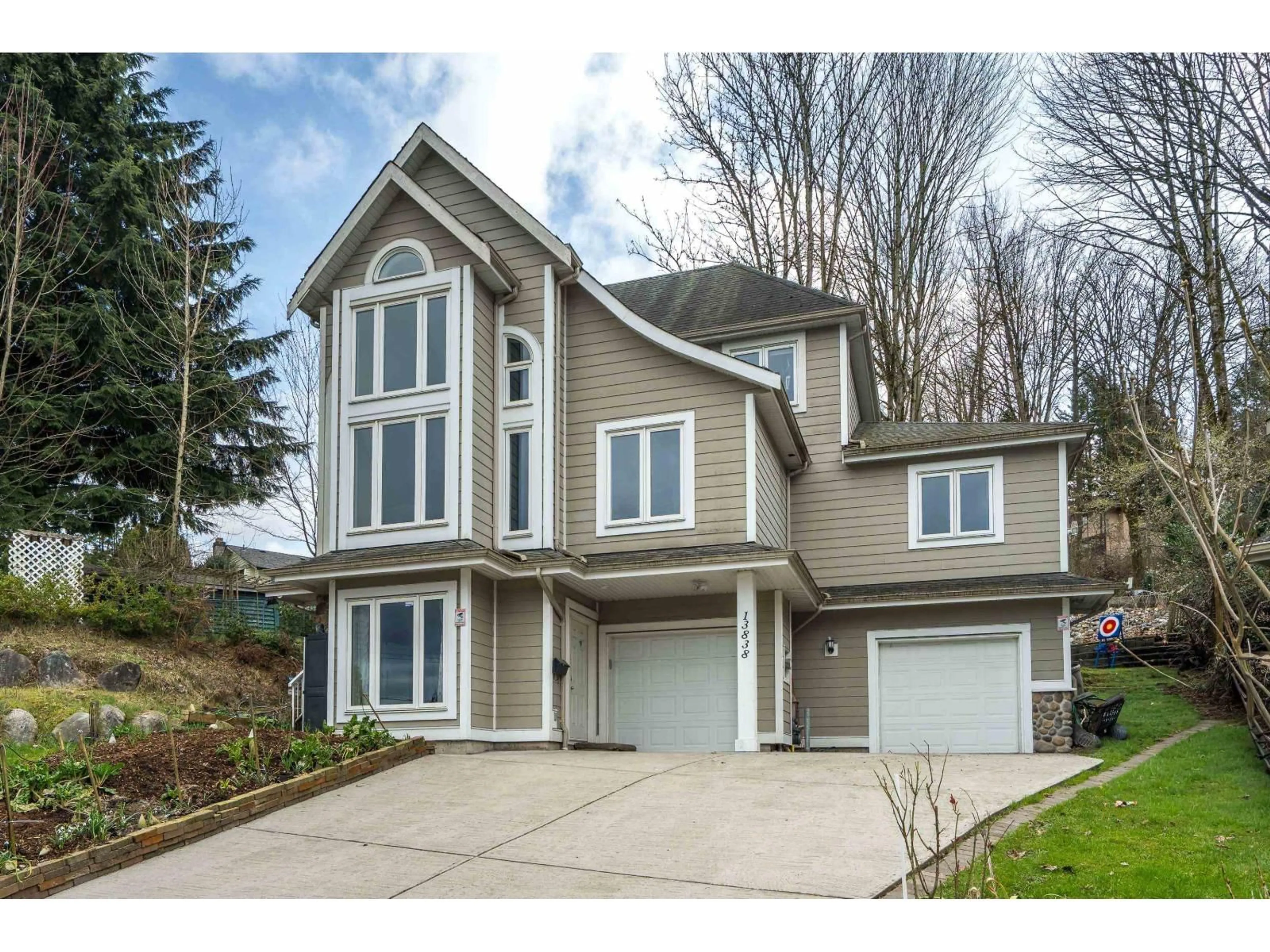 Home with vinyl exterior material, street for 13838 116 AVENUE, Surrey British Columbia V3R2T2