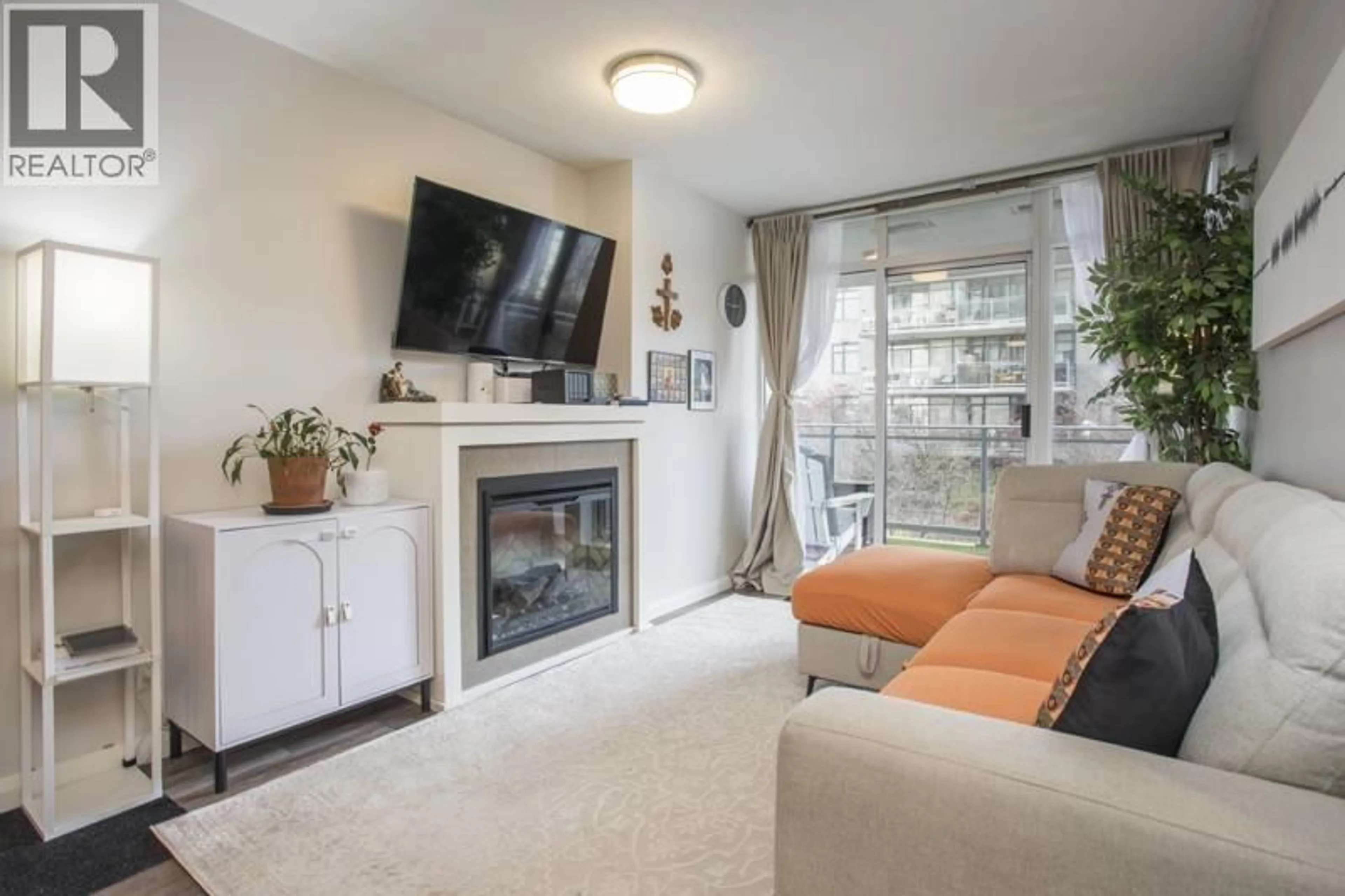 Living room with furniture, unknown for 1009 - 888 CARNARVON STREET, New Westminster British Columbia V3M0C6
