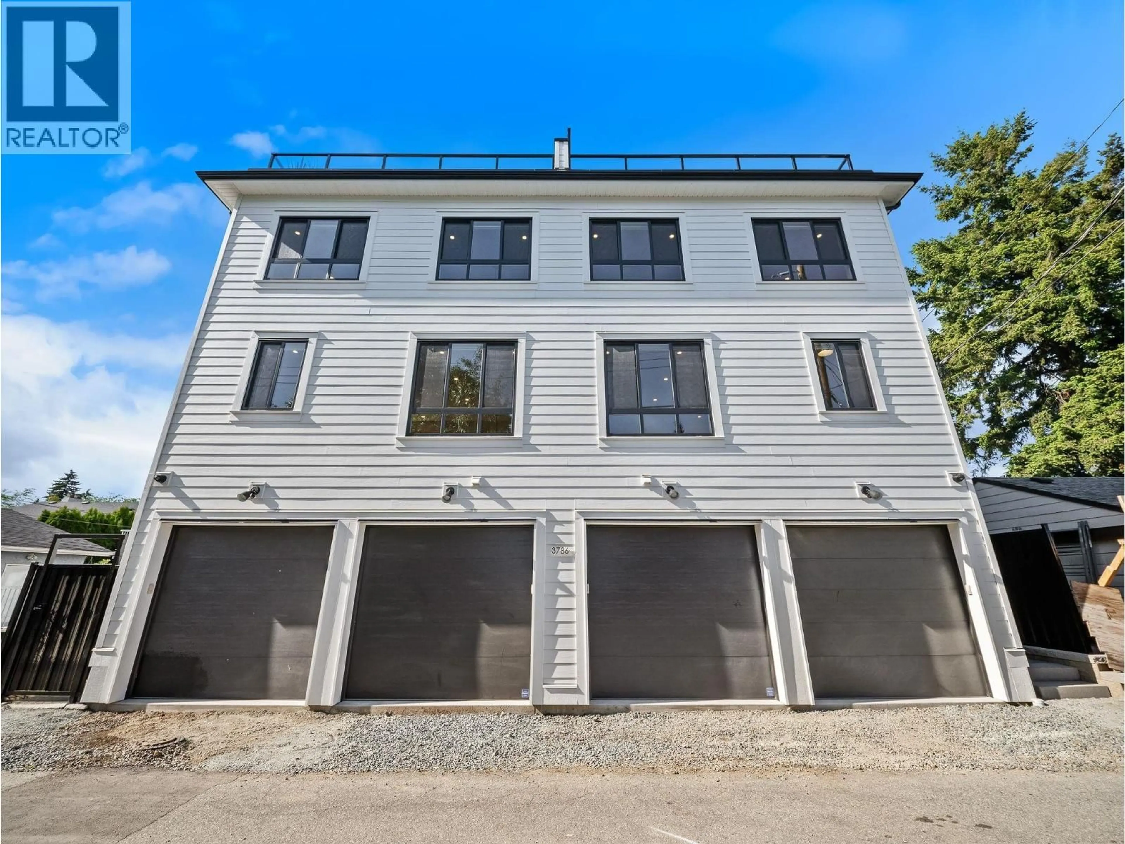 Unknown for 4 - 3786 PETER STREET, Burnaby British Columbia V5J1N4