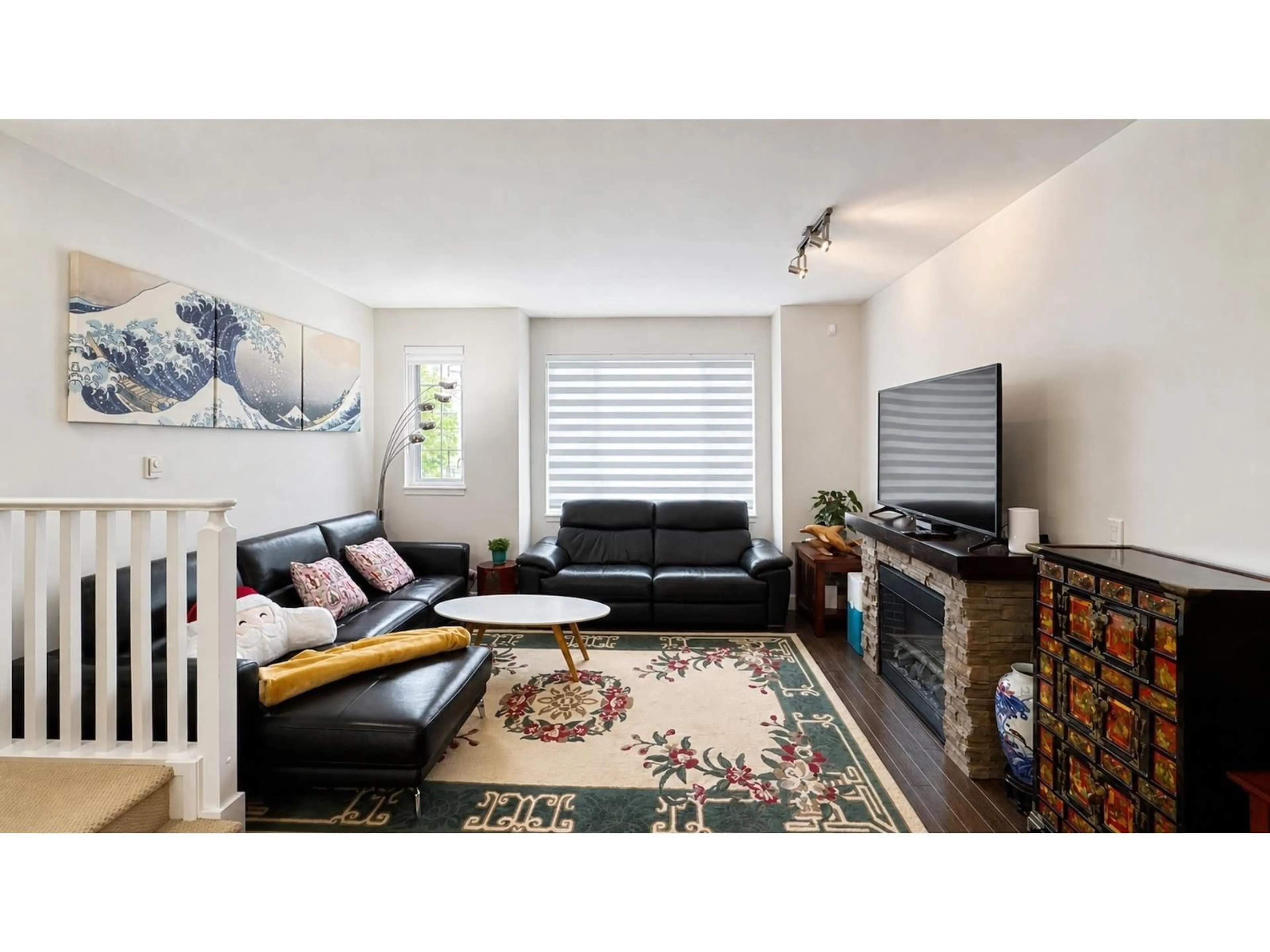 Living room with furniture, unknown for 55 - 7088 191 STREET, Surrey British Columbia V4N0B4