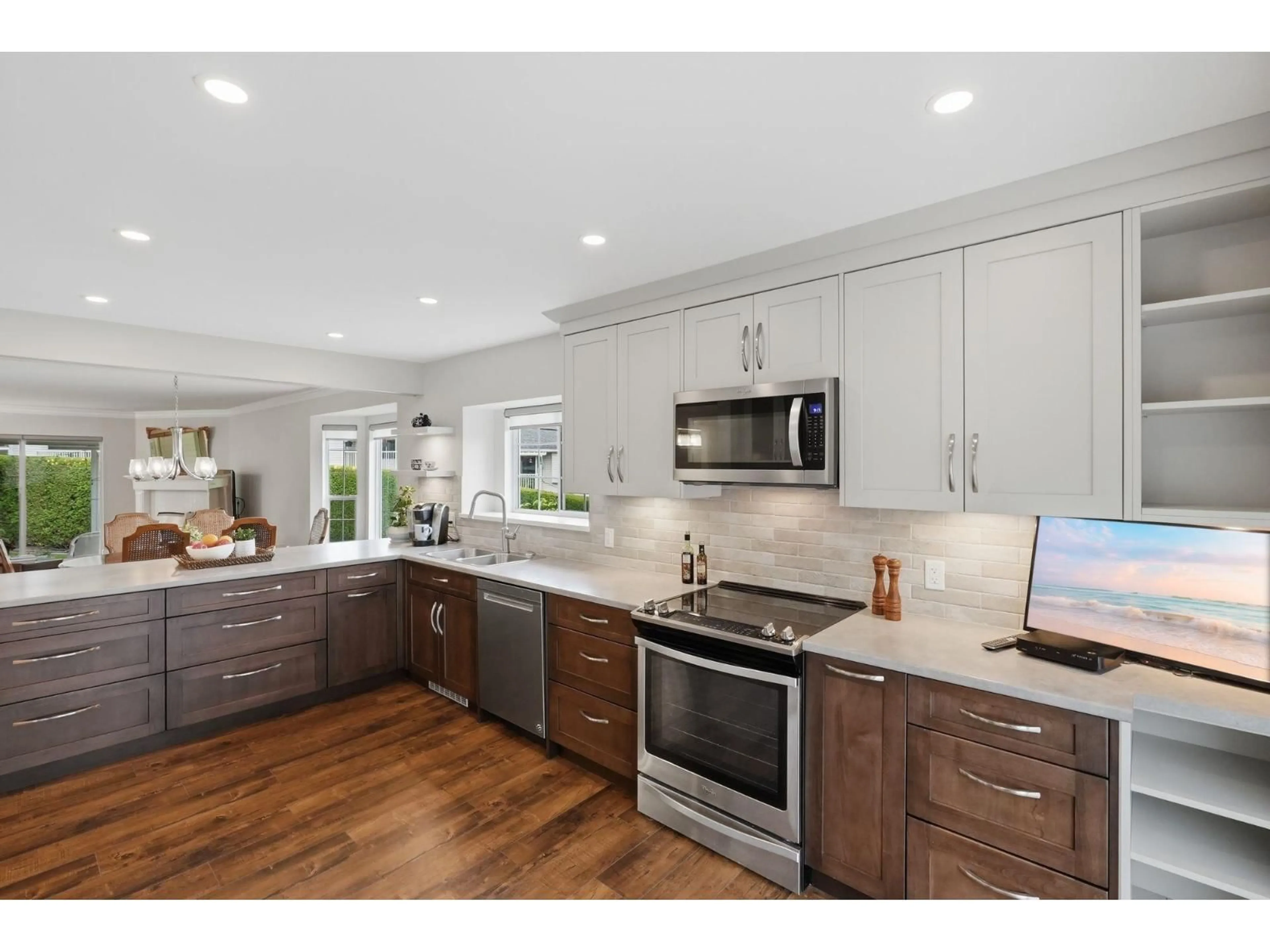 Open concept kitchen, unknown for 26 - 2988 HORN STREET, Abbotsford British Columbia V2S3C1