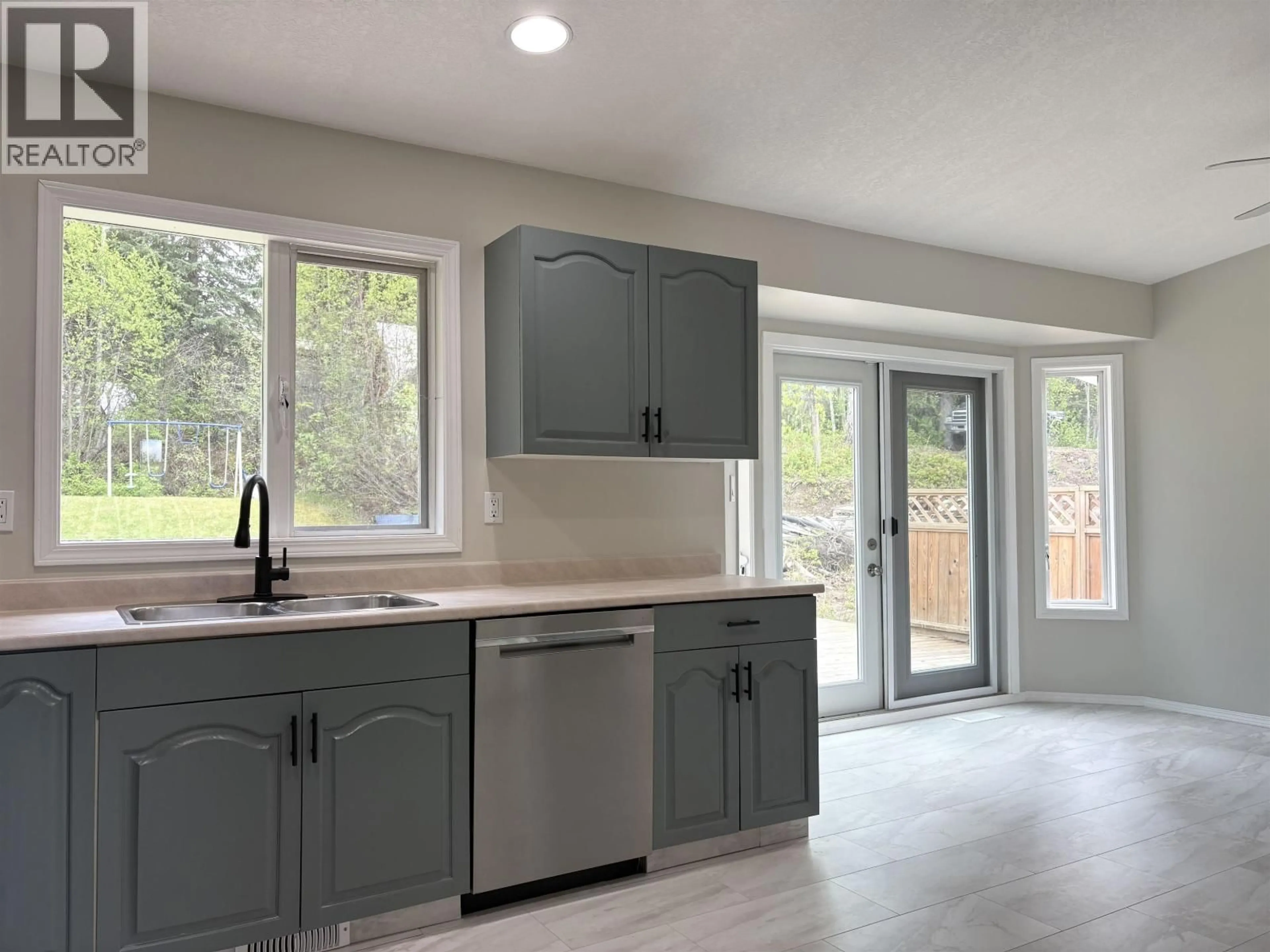 Open concept kitchen, unknown for 7812 THOMSPON DRIVE, Prince George British Columbia V2N5N6