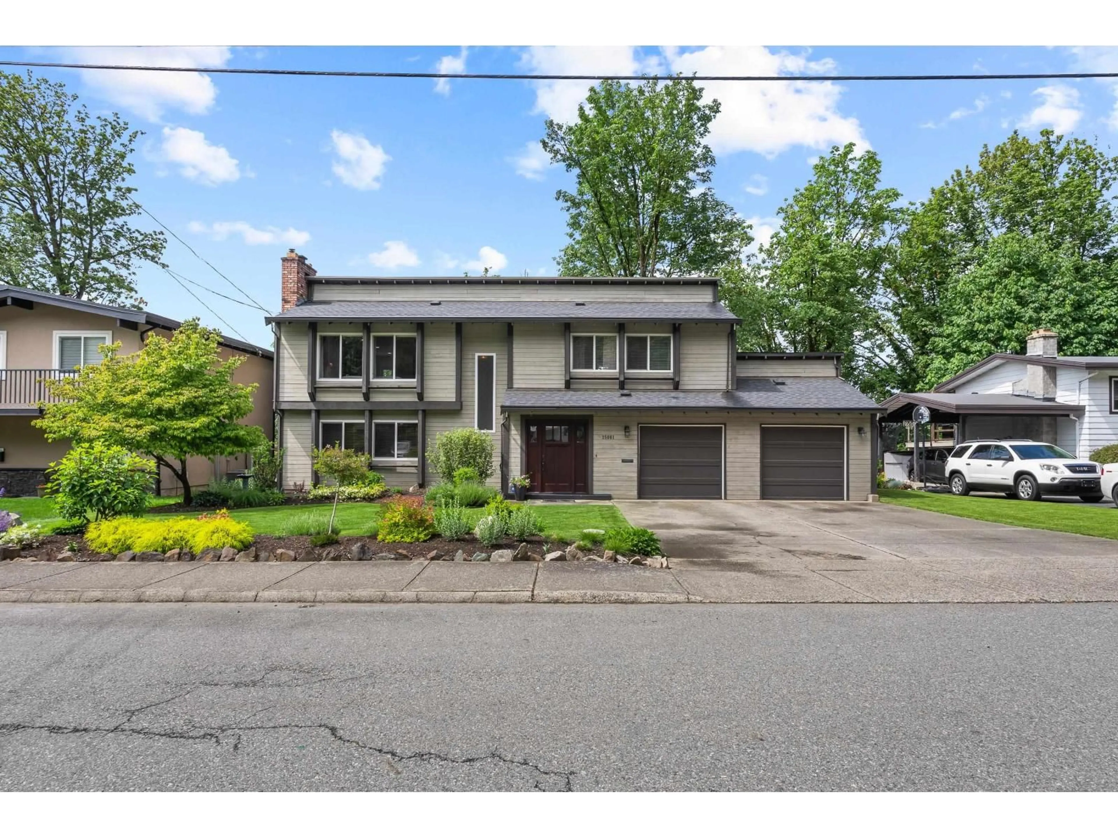 Unknown for 35061 HIGH DRIVE, Abbotsford British Columbia V2S2X7