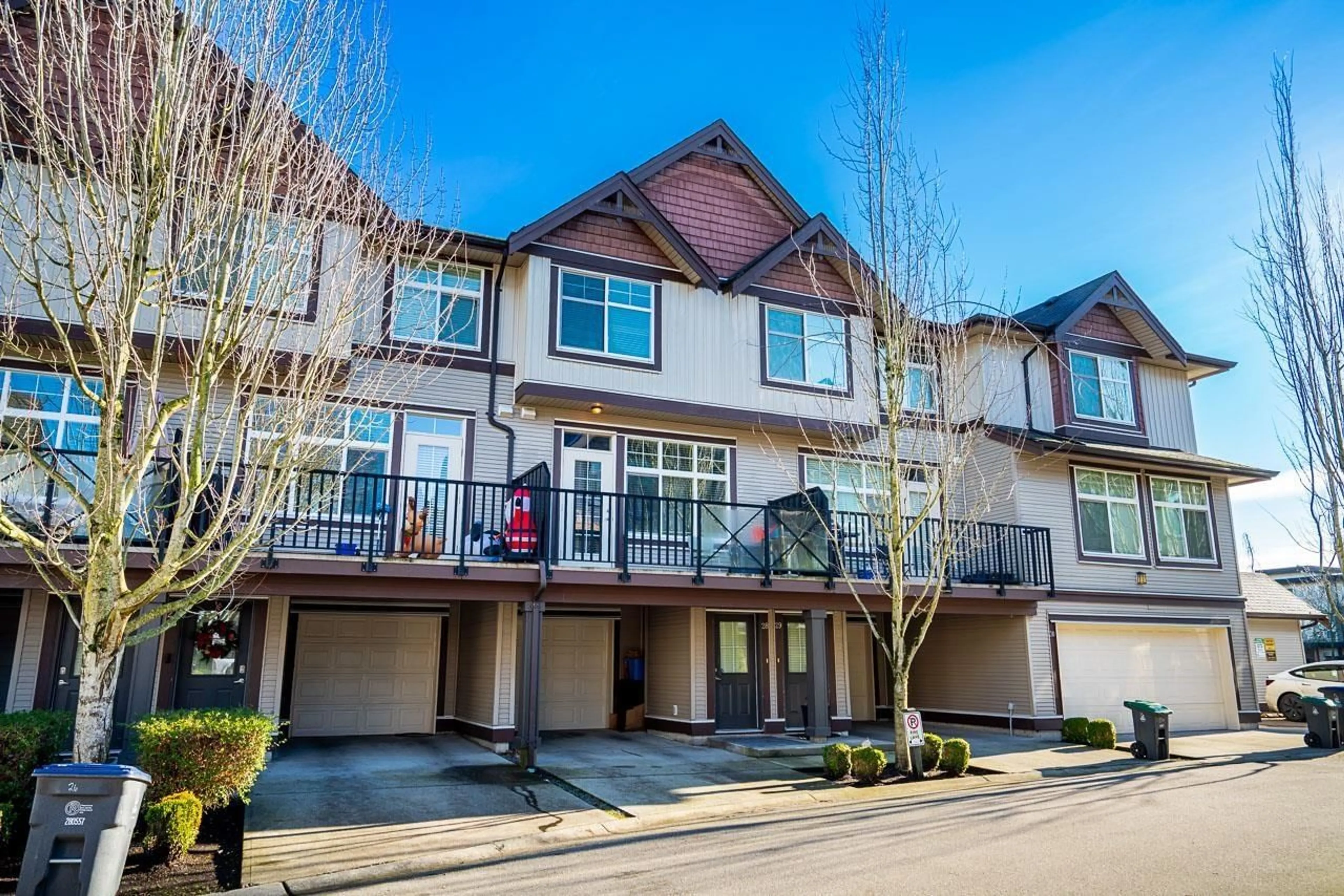Unknown for 28 - 7332 194A STREET, Surrey British Columbia V4N6K9