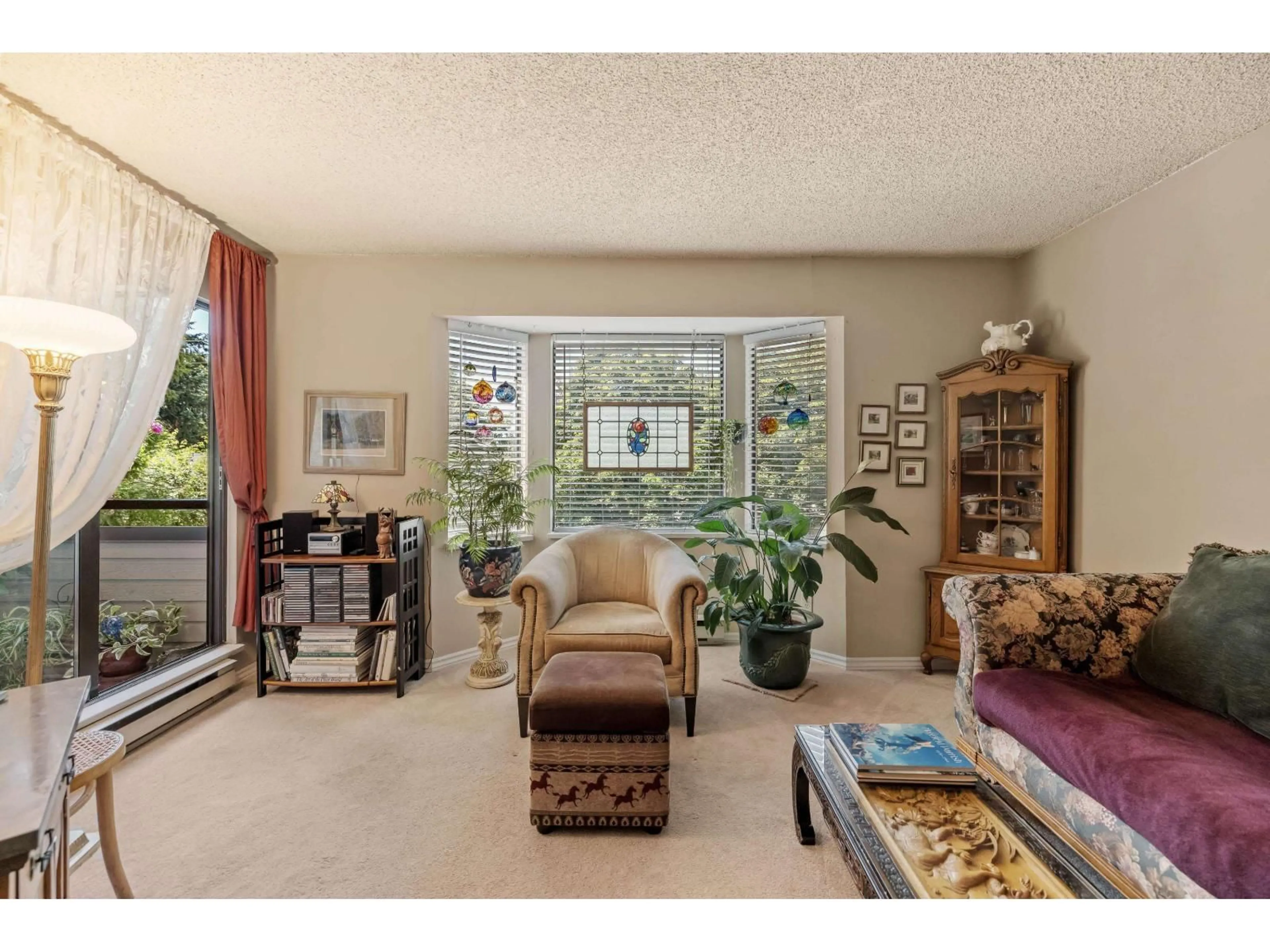 Living room with furniture, unknown for 214 - 5224 204 STREET, Langley British Columbia V3A3N1