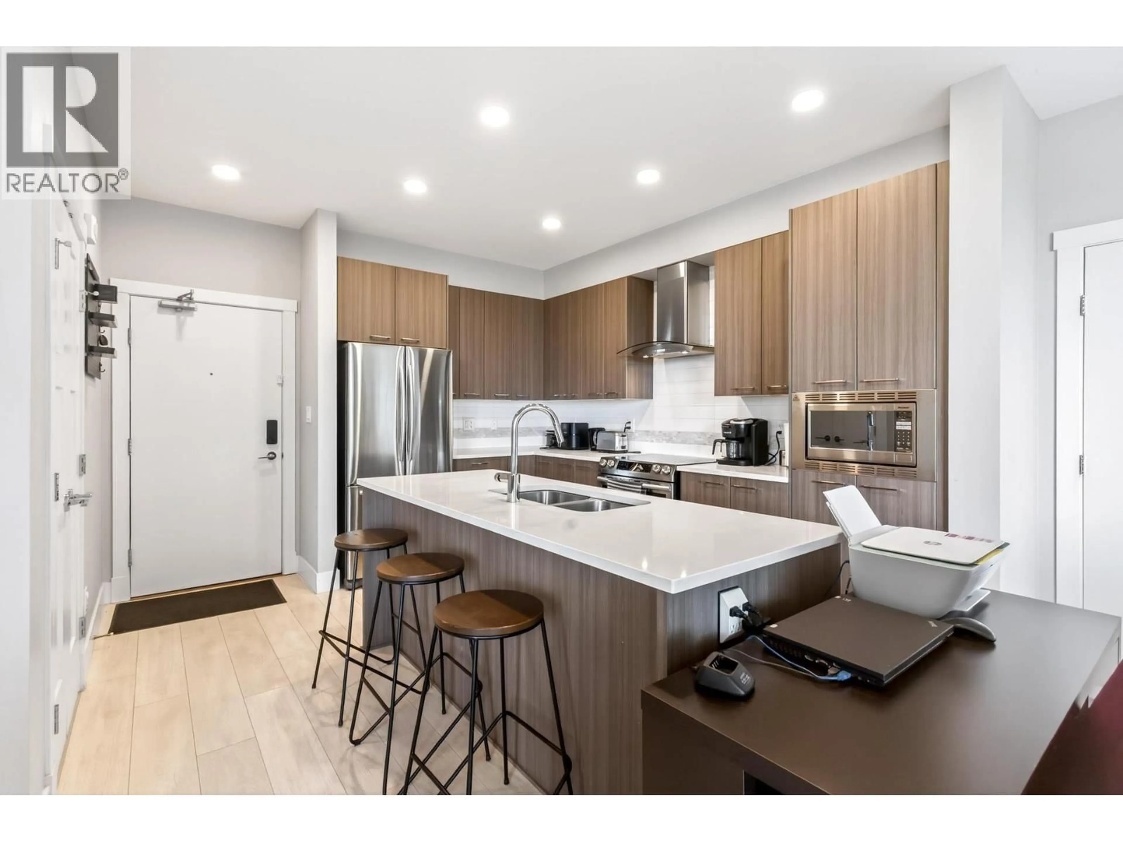 Open concept kitchen, unknown for 414 - 4690 HAWK LANE, Tsawwassen British Columbia V4M0C4