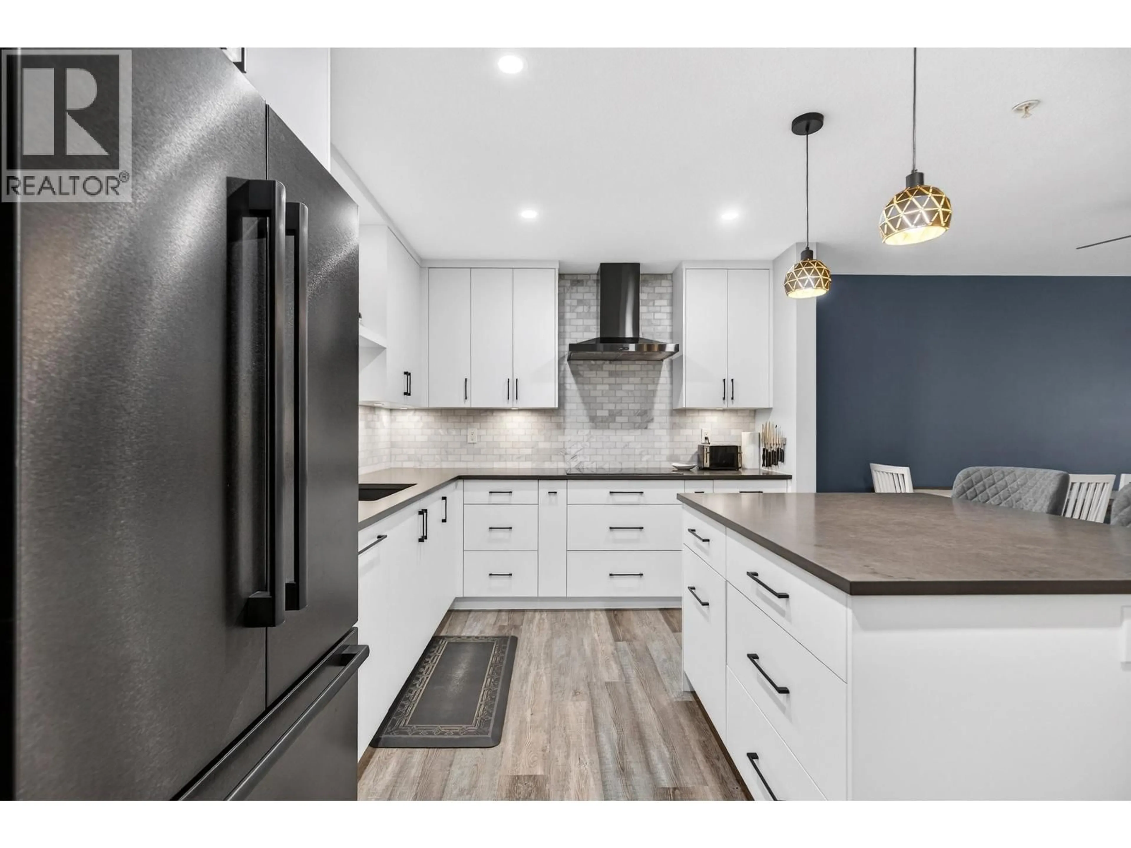 Open concept kitchen, unknown for 304 - 19236 FORD ROAD, Pitt Meadows British Columbia V3Y2K1