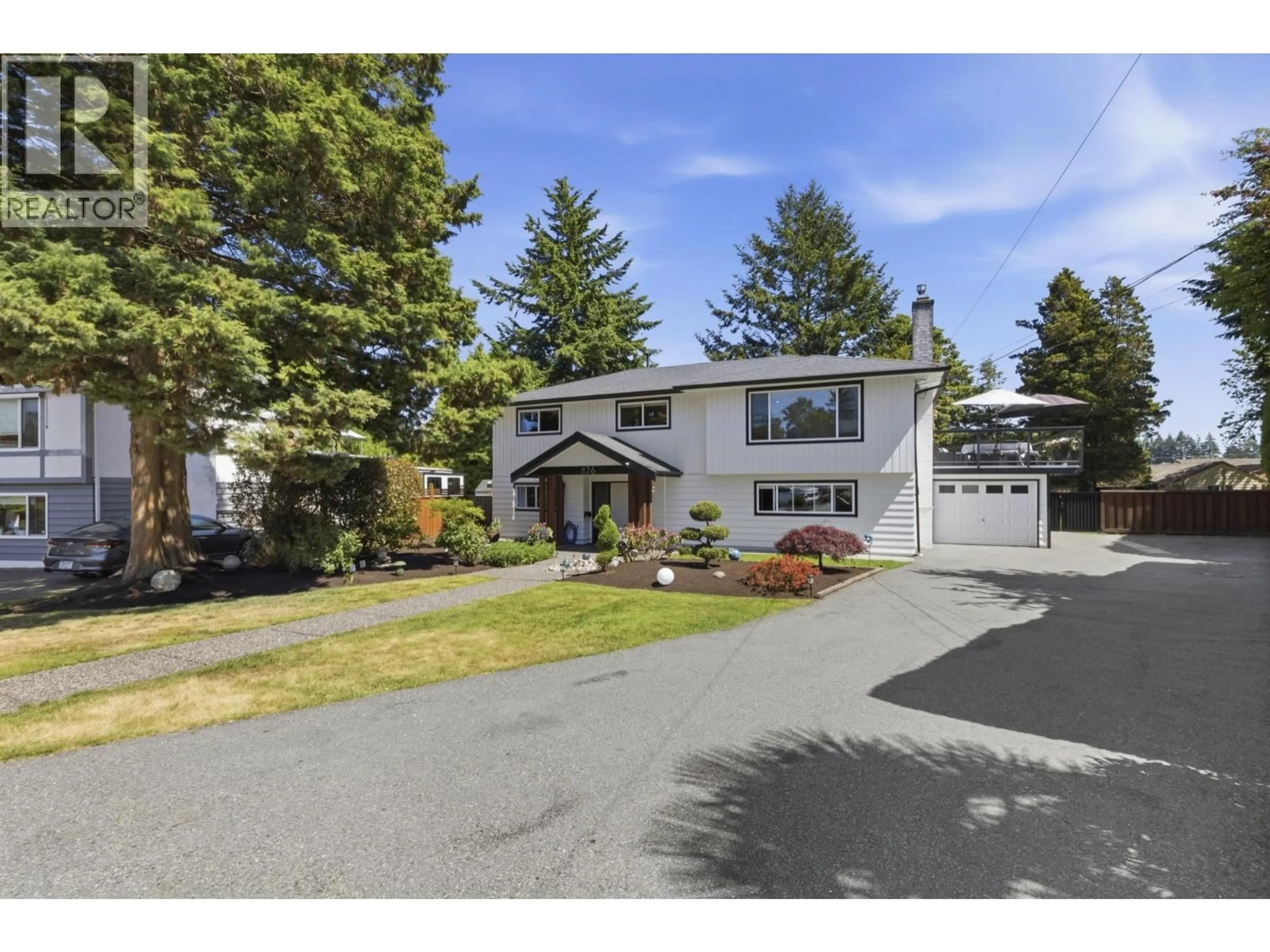 Home with vinyl exterior material, street for 876 HARRIS PLACE, Delta British Columbia V4M3A8