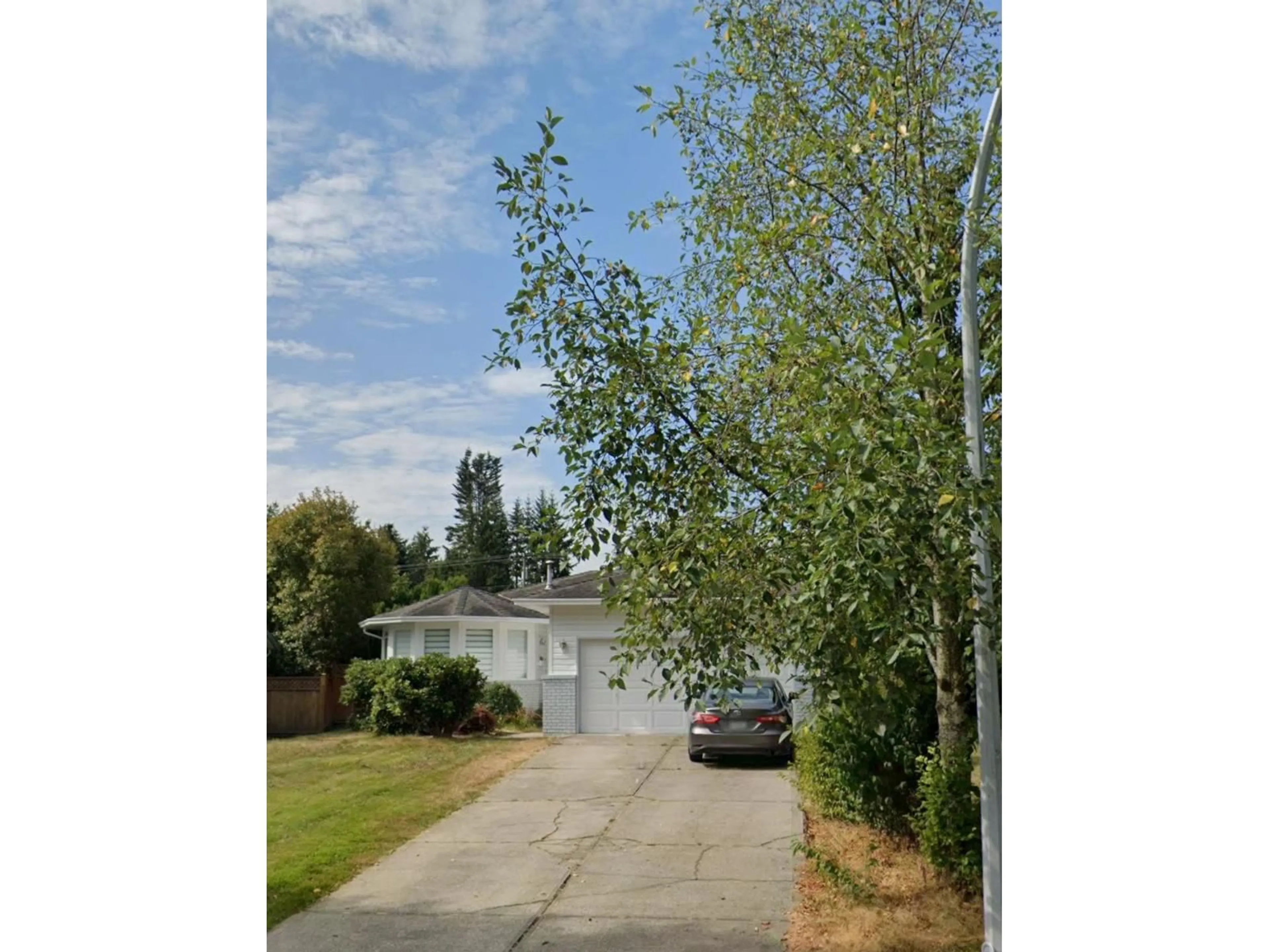 Blurry image for 1953 158A STREET, Surrey British Columbia V4A8G9