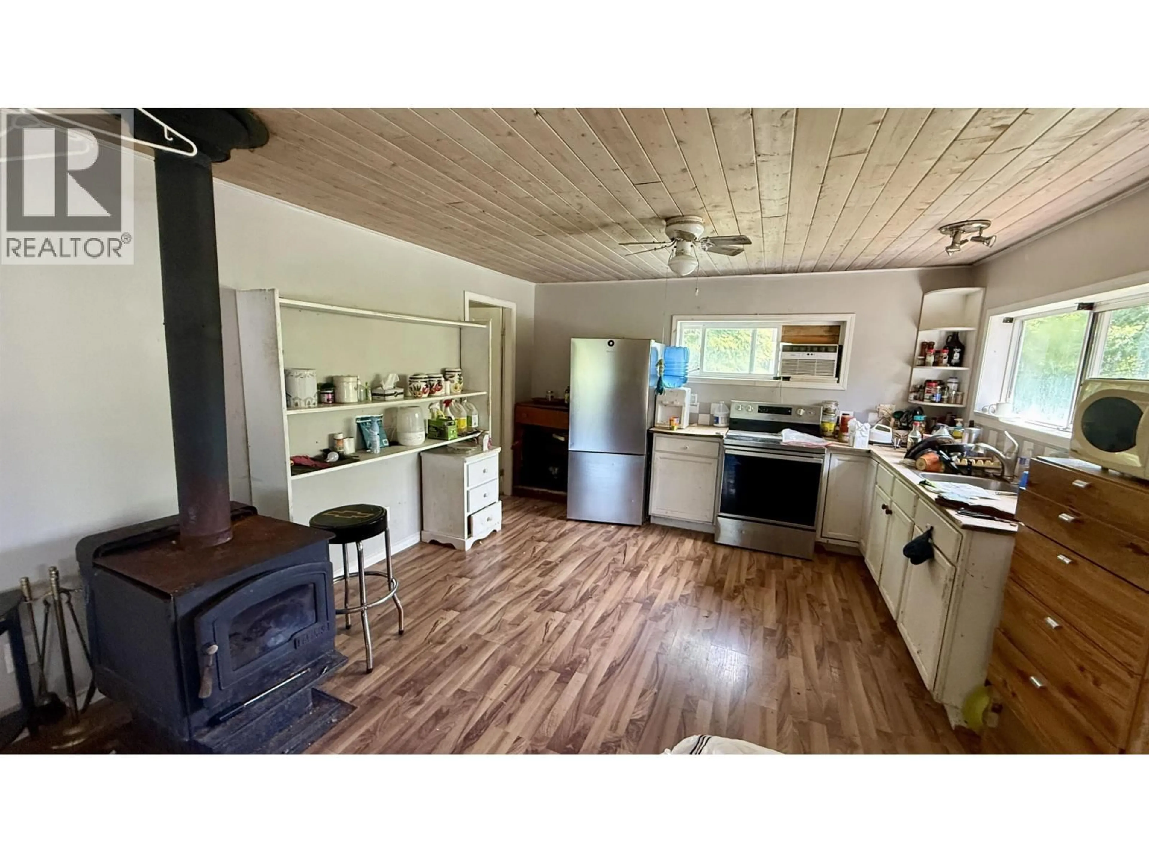 Open concept kitchen, unknown for 7573 RESORT ROAD, Canim Lake British Columbia V0K1J0