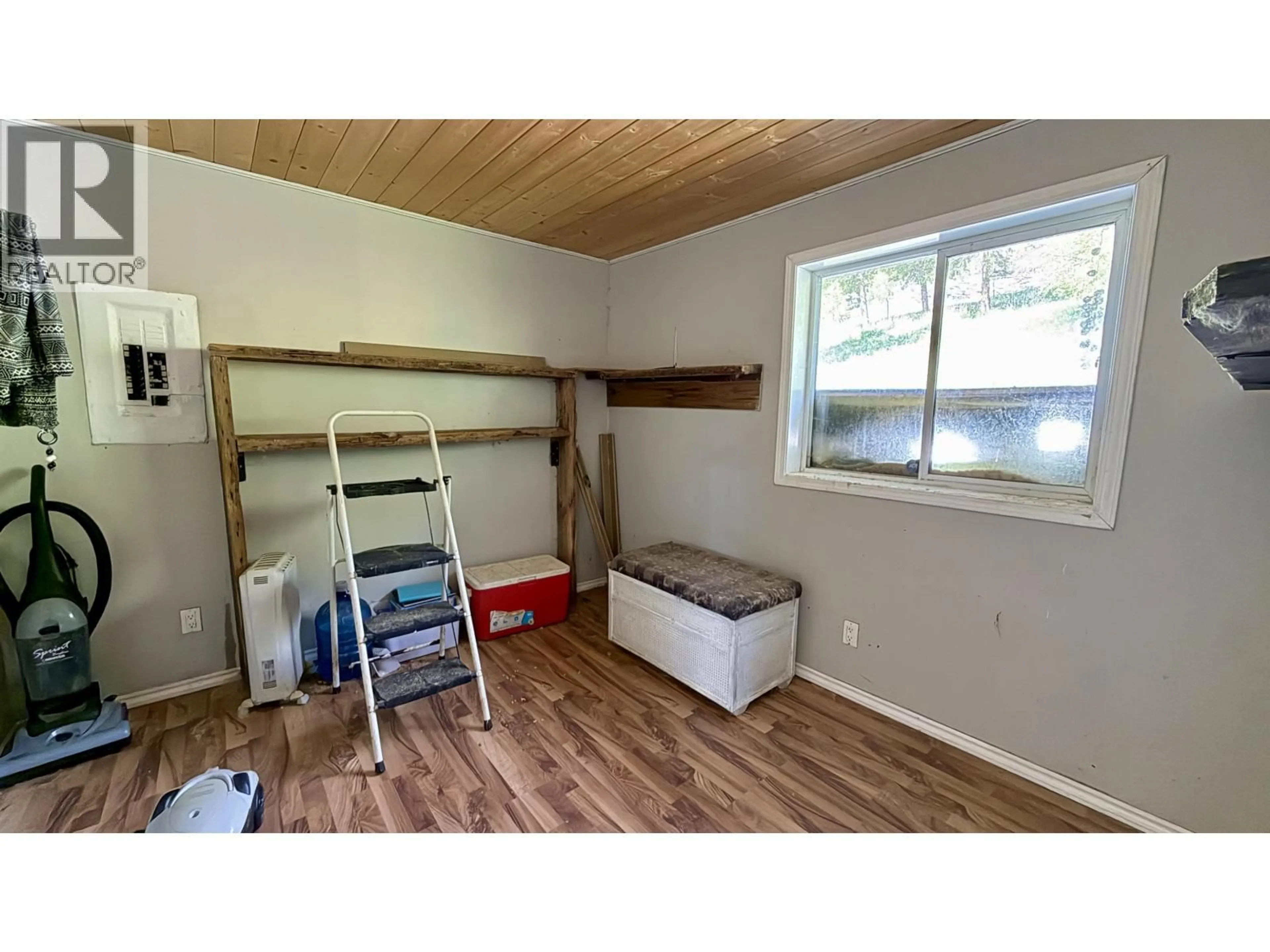 A pic of a room for 7573 RESORT ROAD, Canim Lake British Columbia V0K1J0