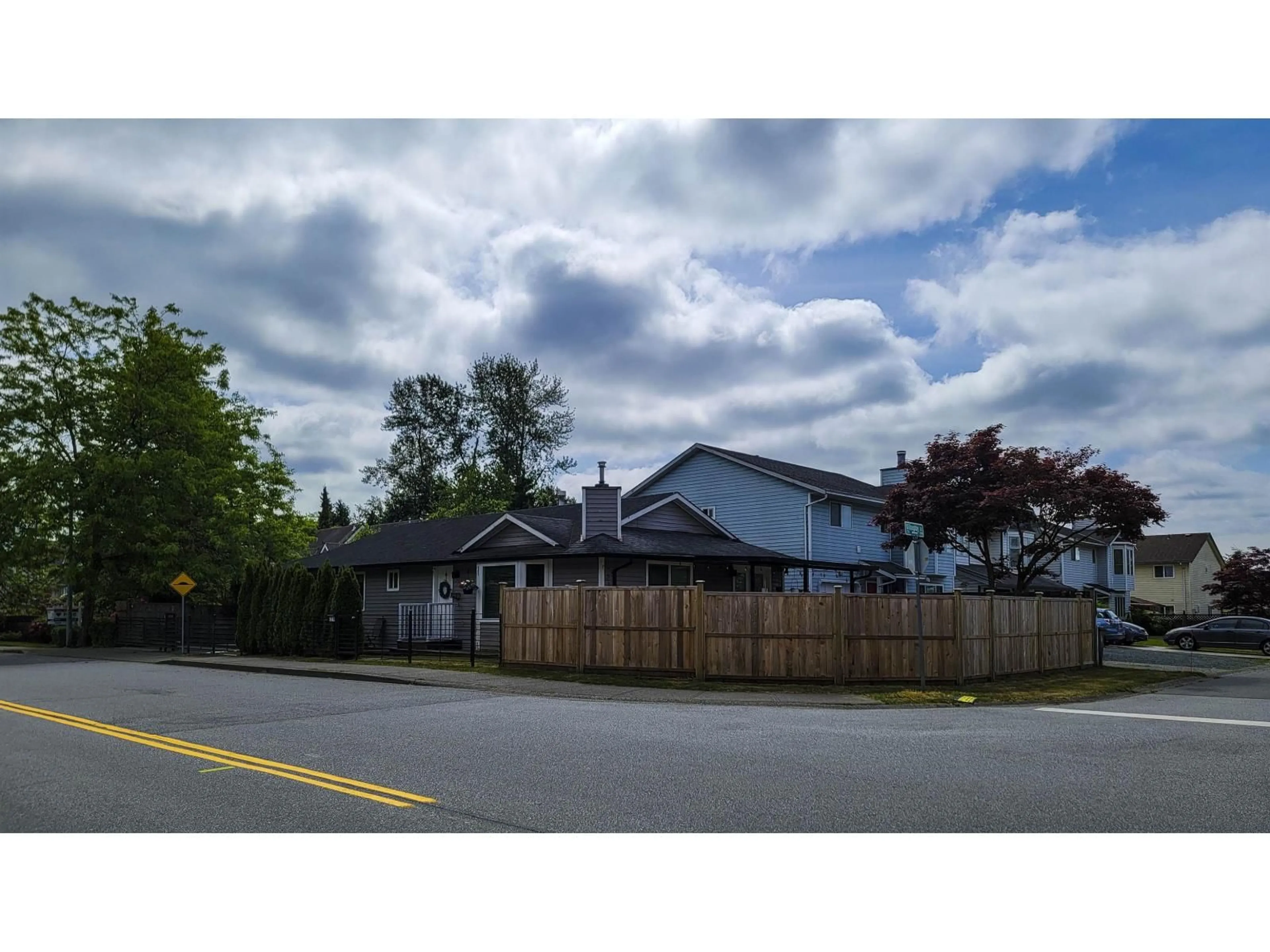 A pic from outside/outdoor area/front of a property/back of a property/a pic from drone, street for 2288 WILLOUGHBY WAY, Langley British Columbia V2Y1K6
