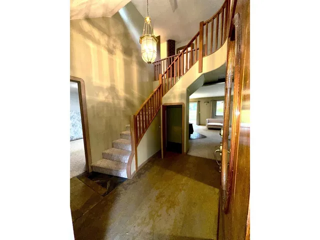50585 SLANZI ROAD, Boston Bar / Lytton 5