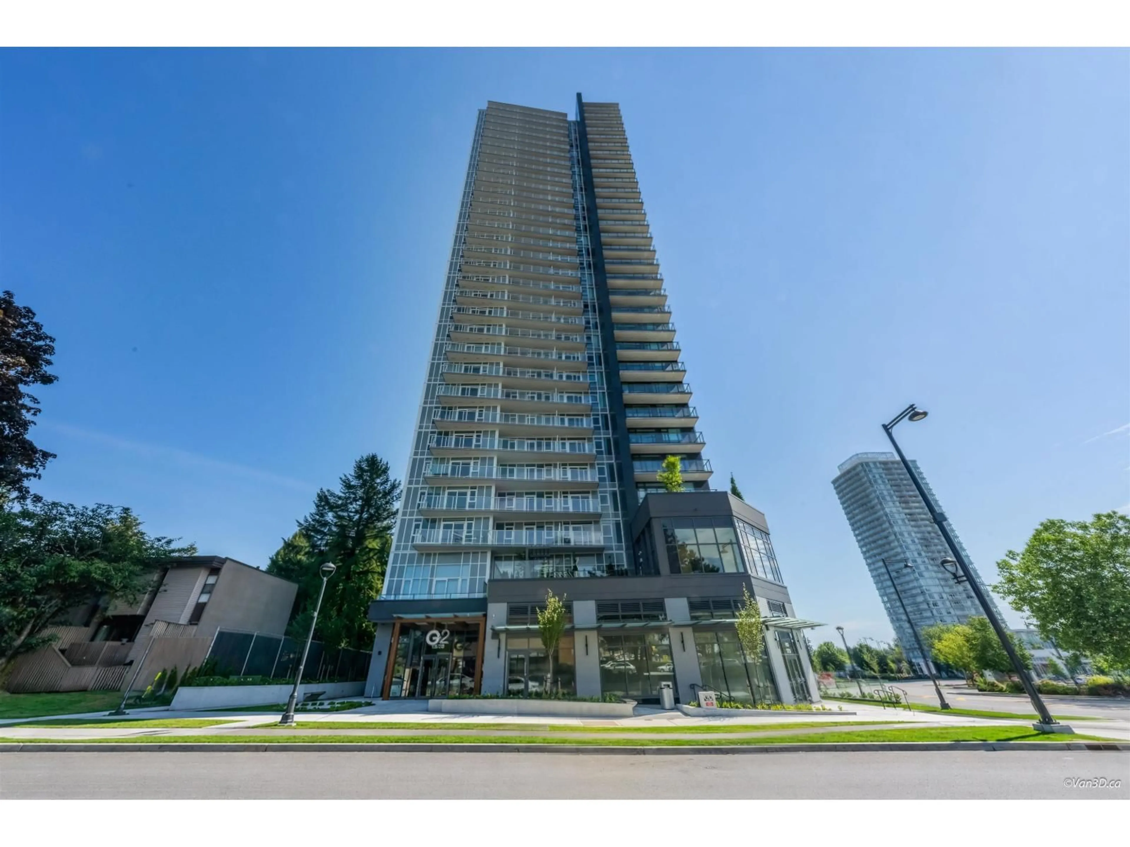 Indoor foyer for 1710 - 13738 CENTRAL AVENUE, Surrey British Columbia V3T0X5