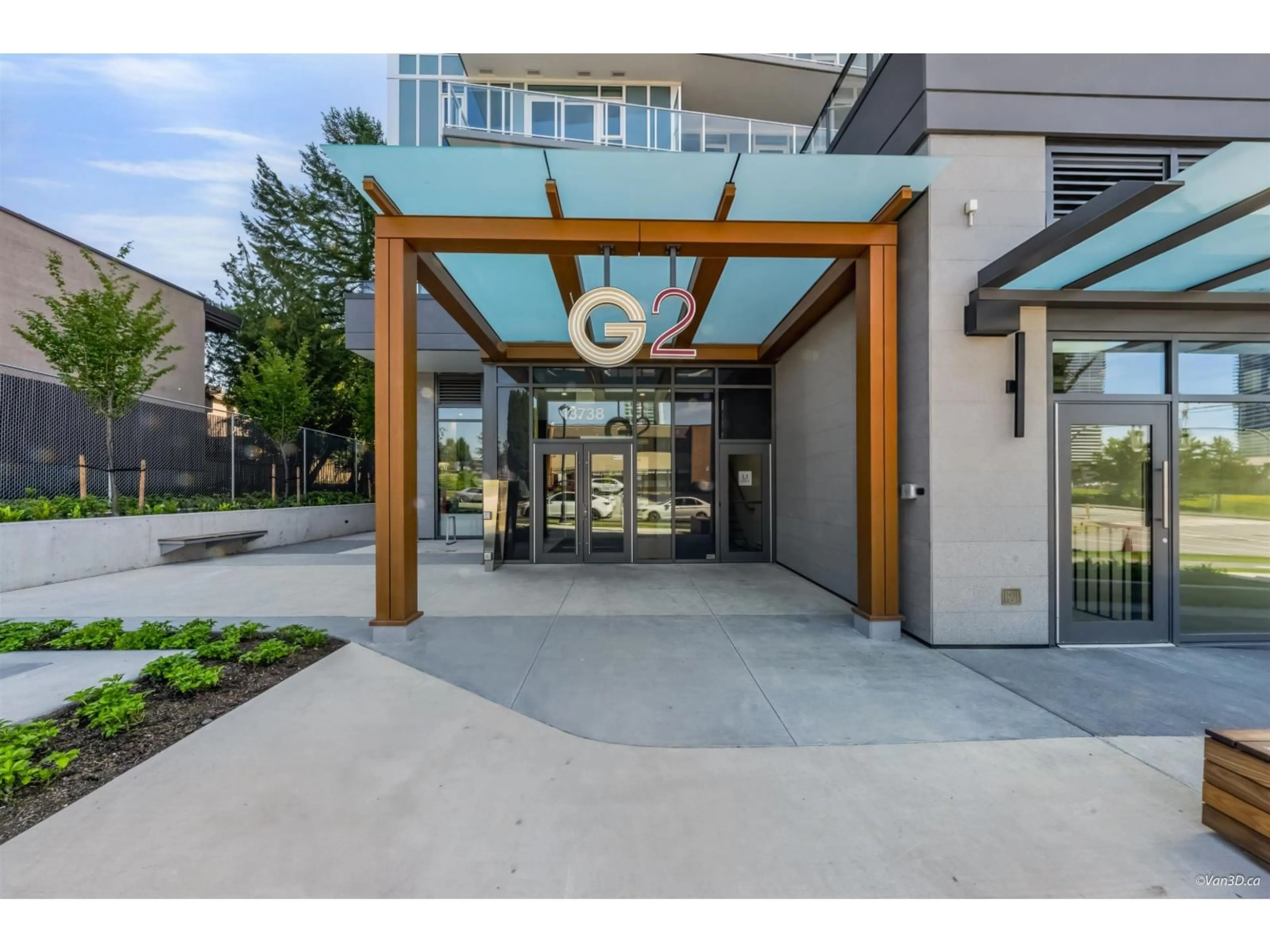 Indoor foyer for 1710 - 13738 CENTRAL AVENUE, Surrey British Columbia V3T0X5