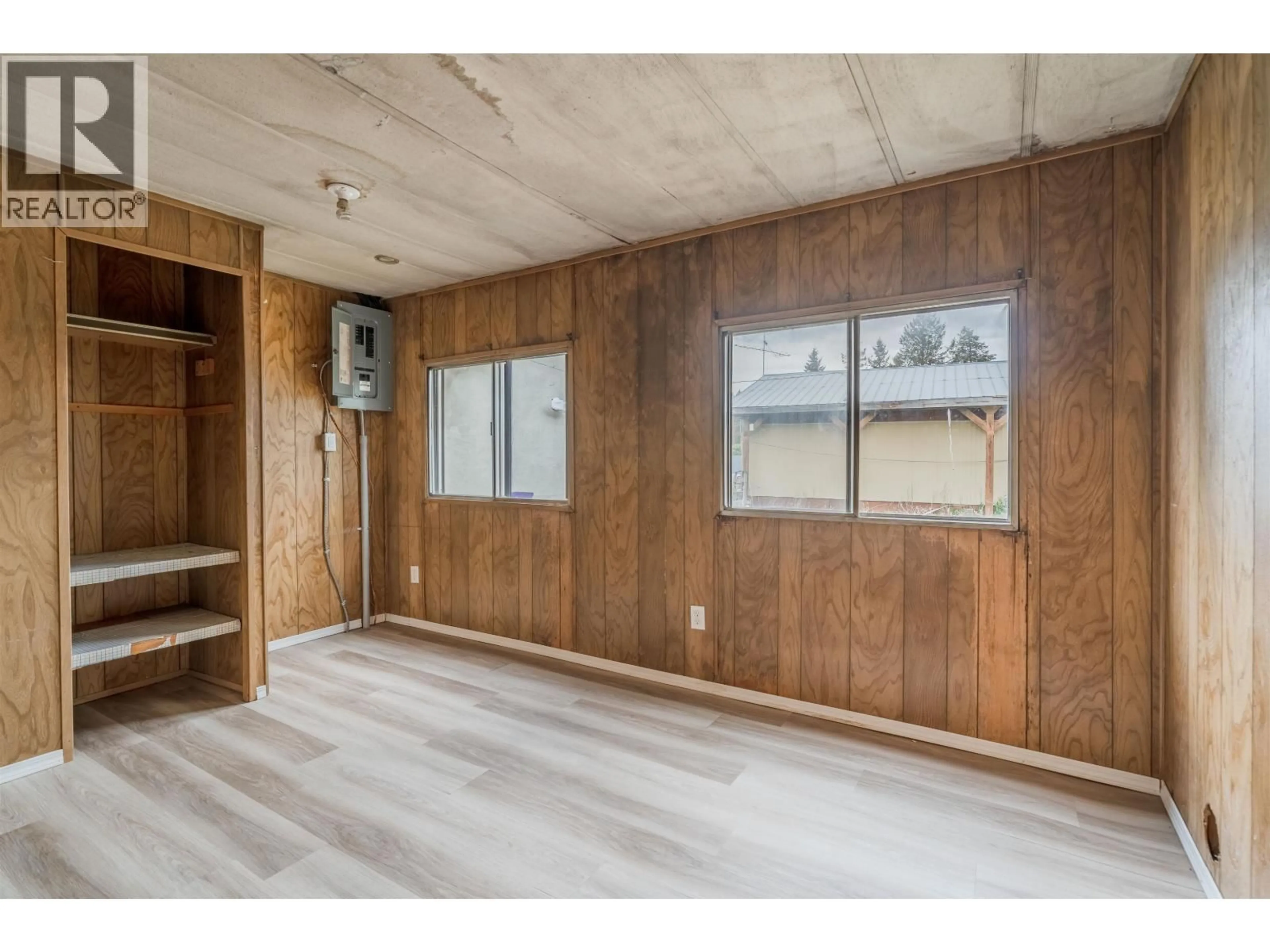 Unknown for 4807 CLARKE AVENUE, Lac La Hache British Columbia V0K1T0